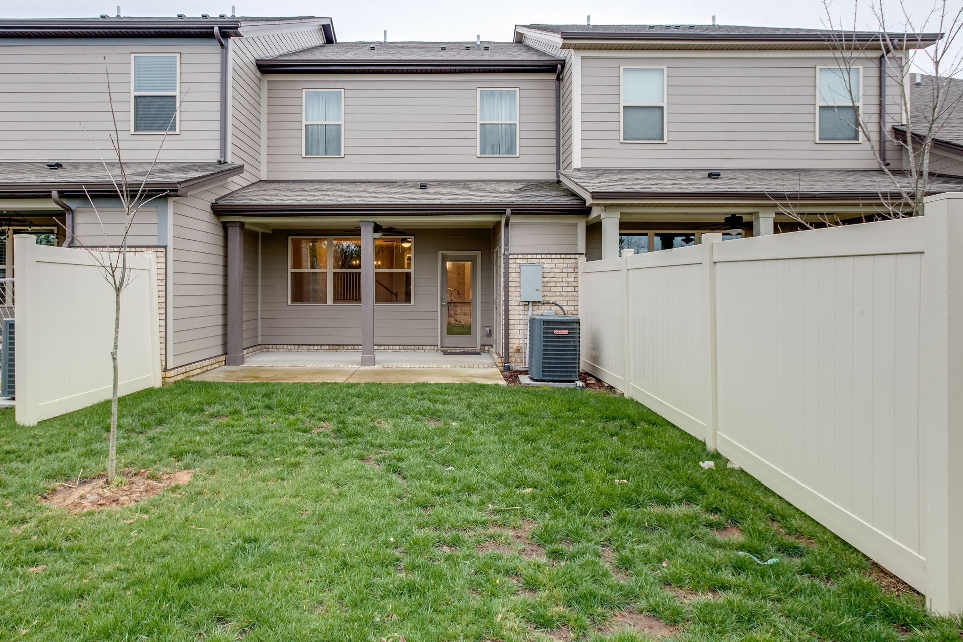 3125 Sassafras Ln