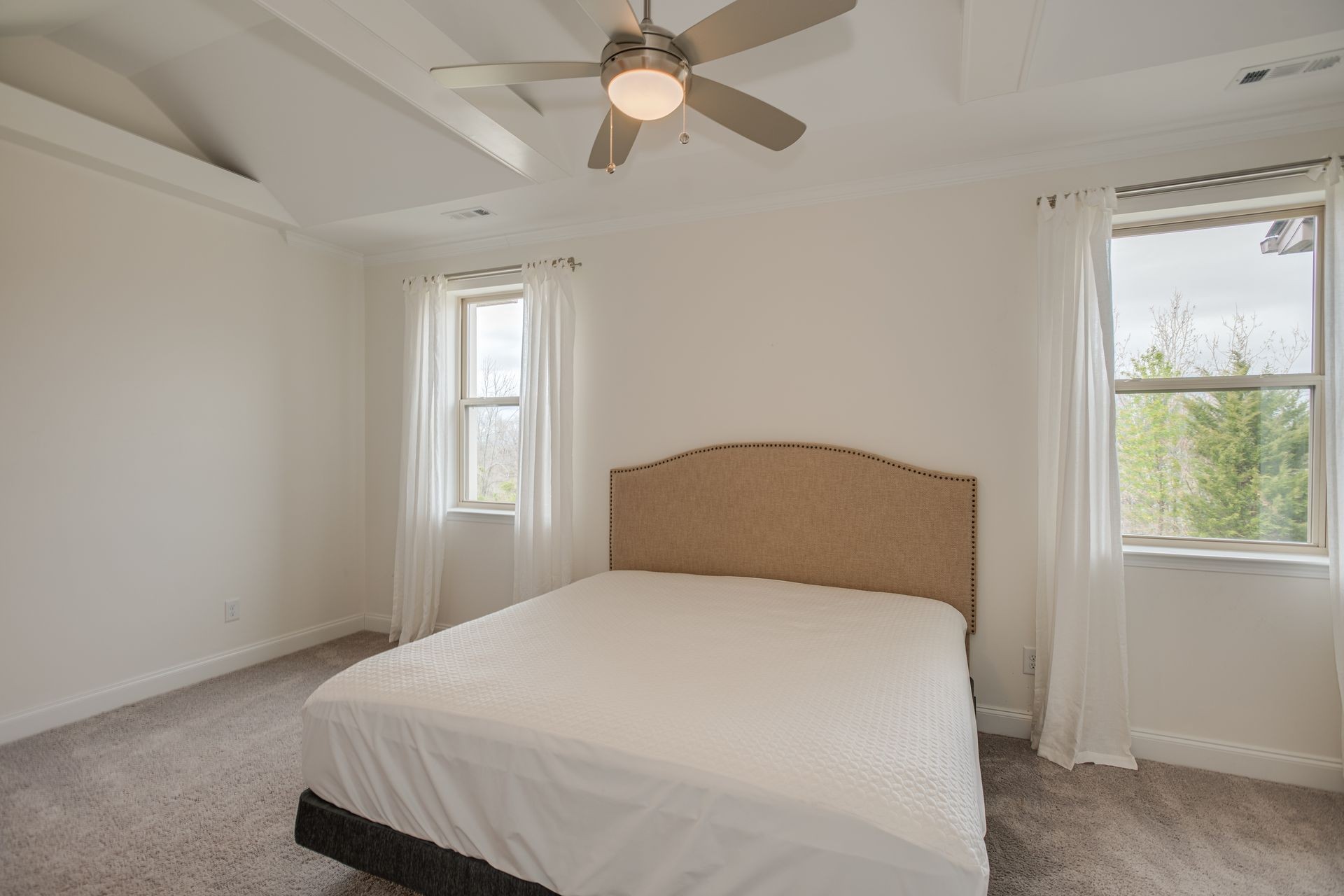 3125 Sassafras Ln