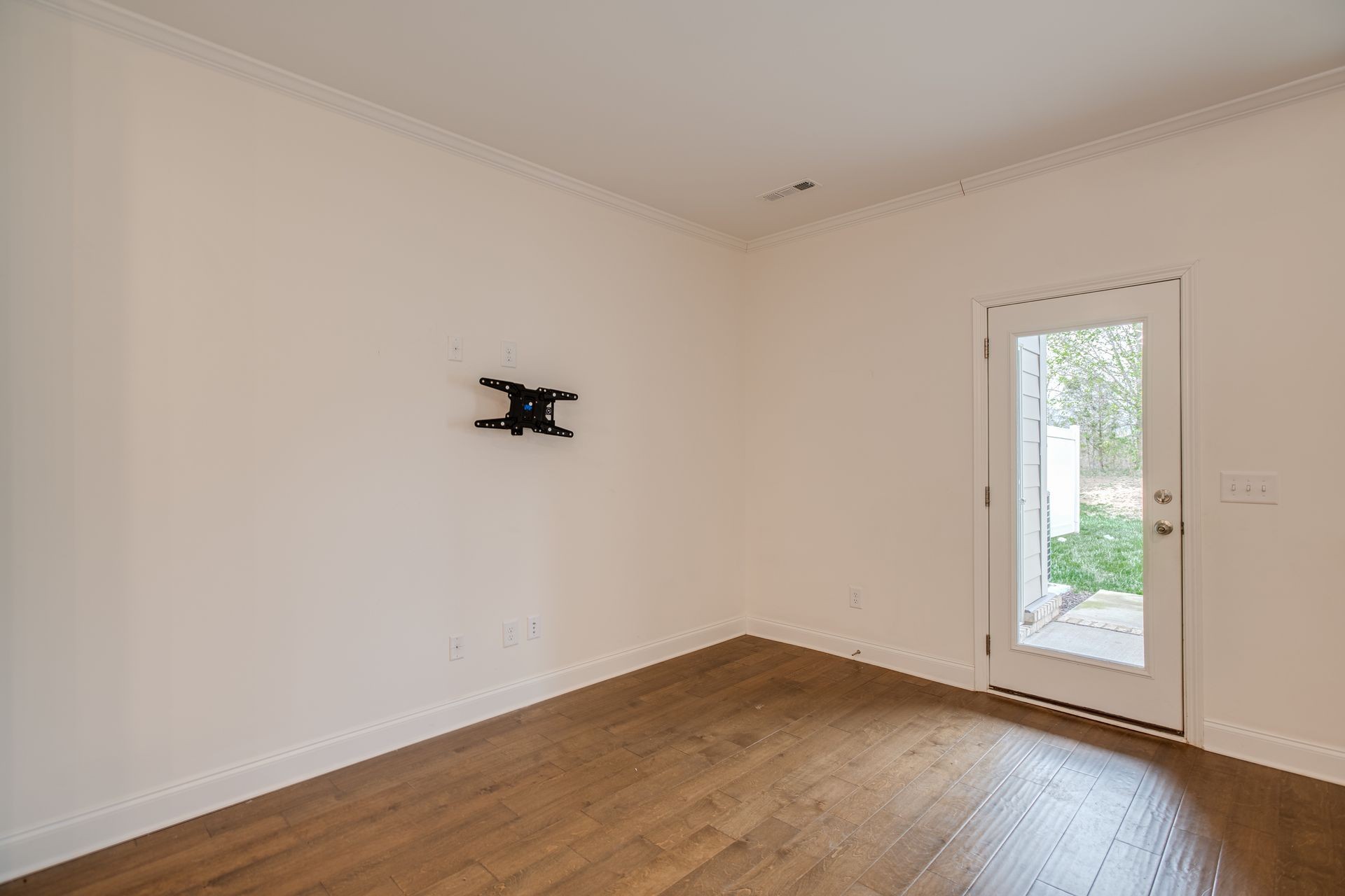 3125 Sassafras Ln