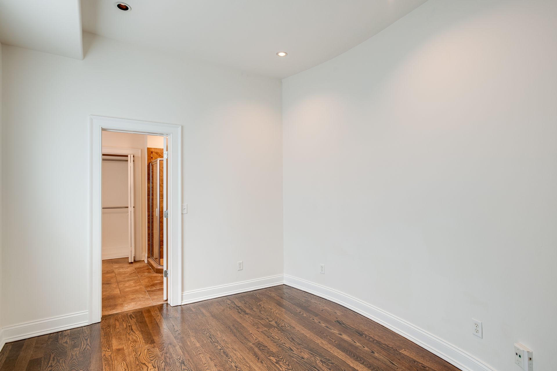 2905 Parthenon Ave Unit: 101