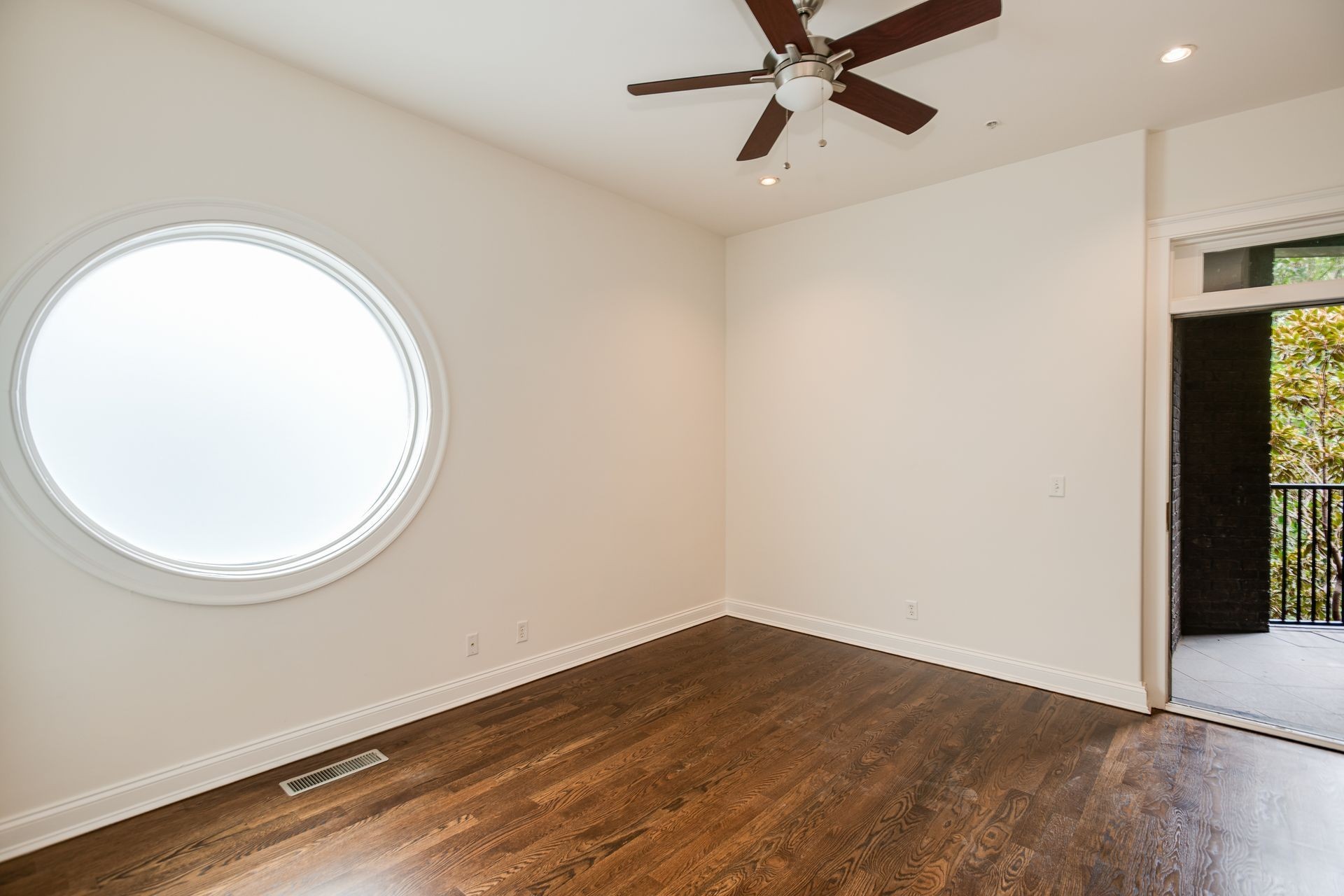 2905 Parthenon Ave Unit: 101