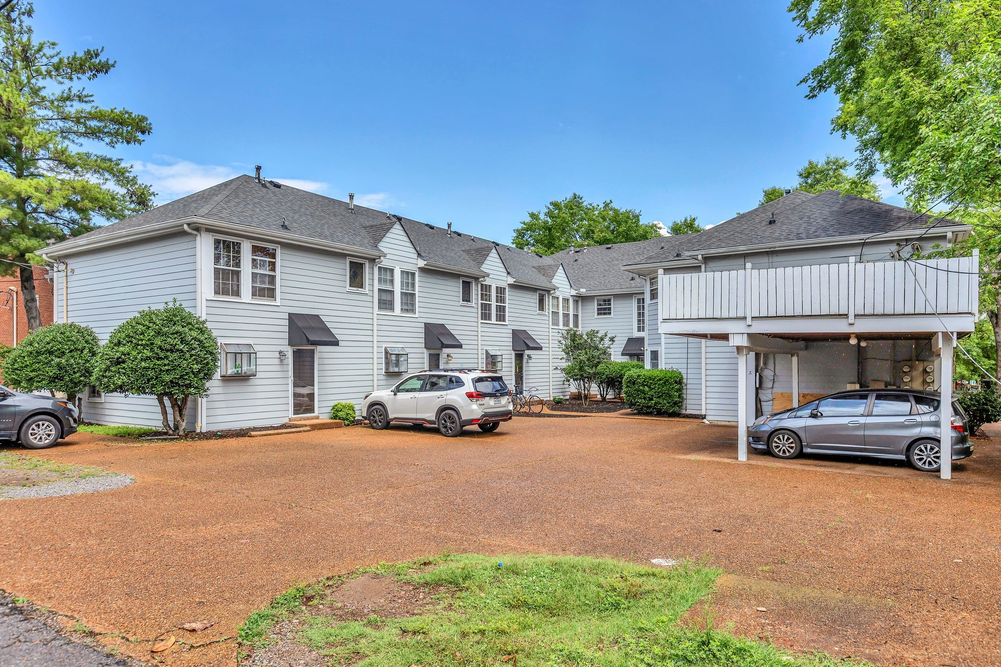 2135 Acklen Ave Unit: 10