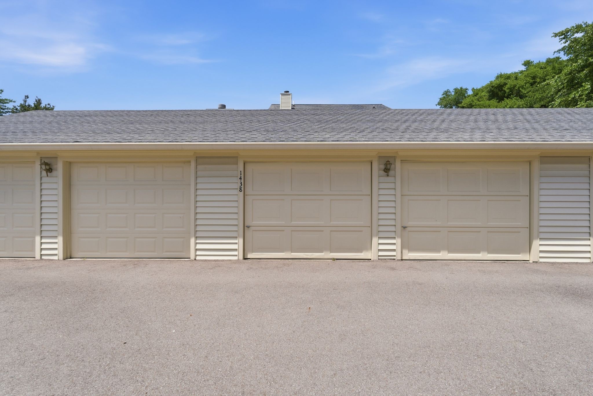 1438 Cheshire Pl