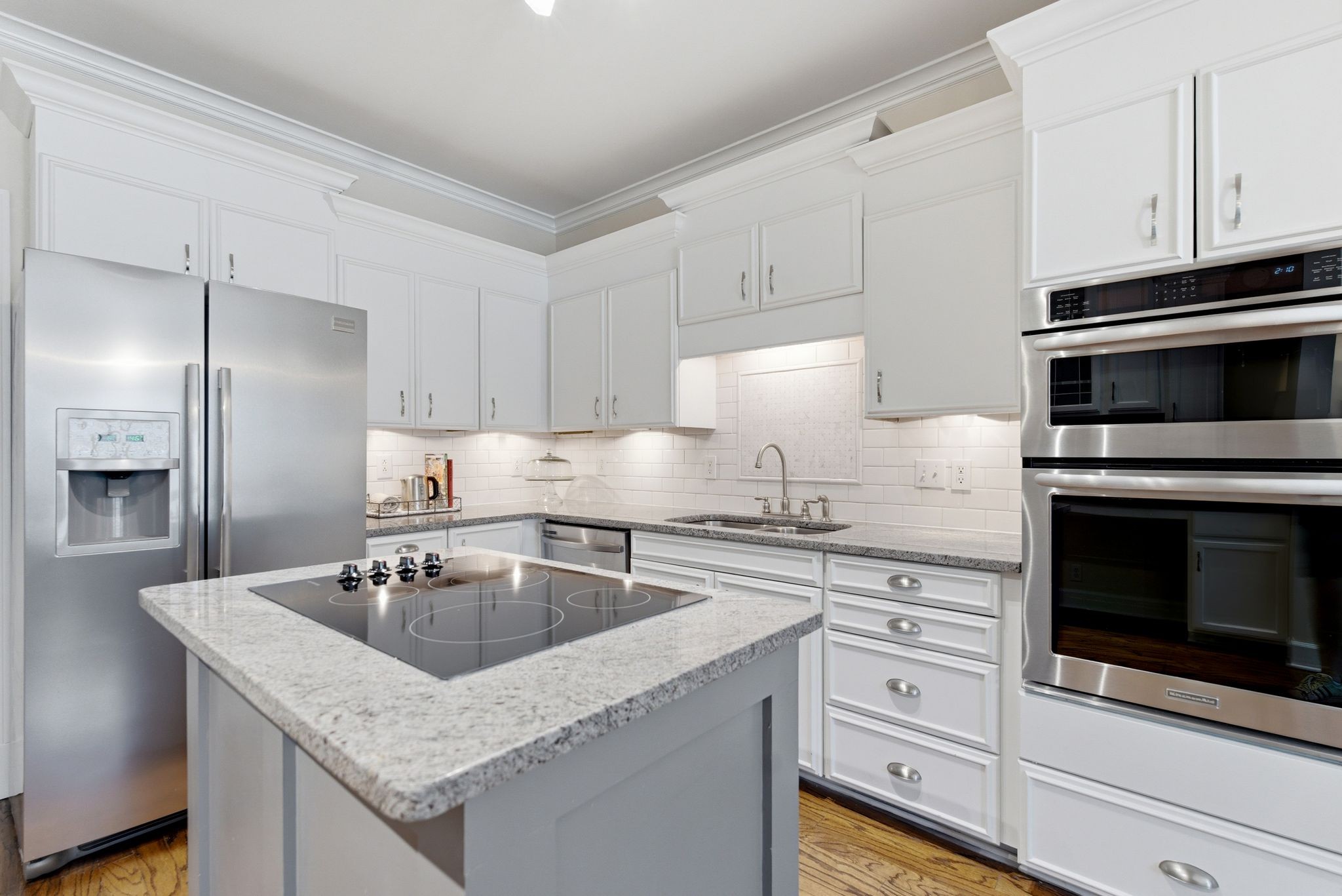 1438 Cheshire Pl
