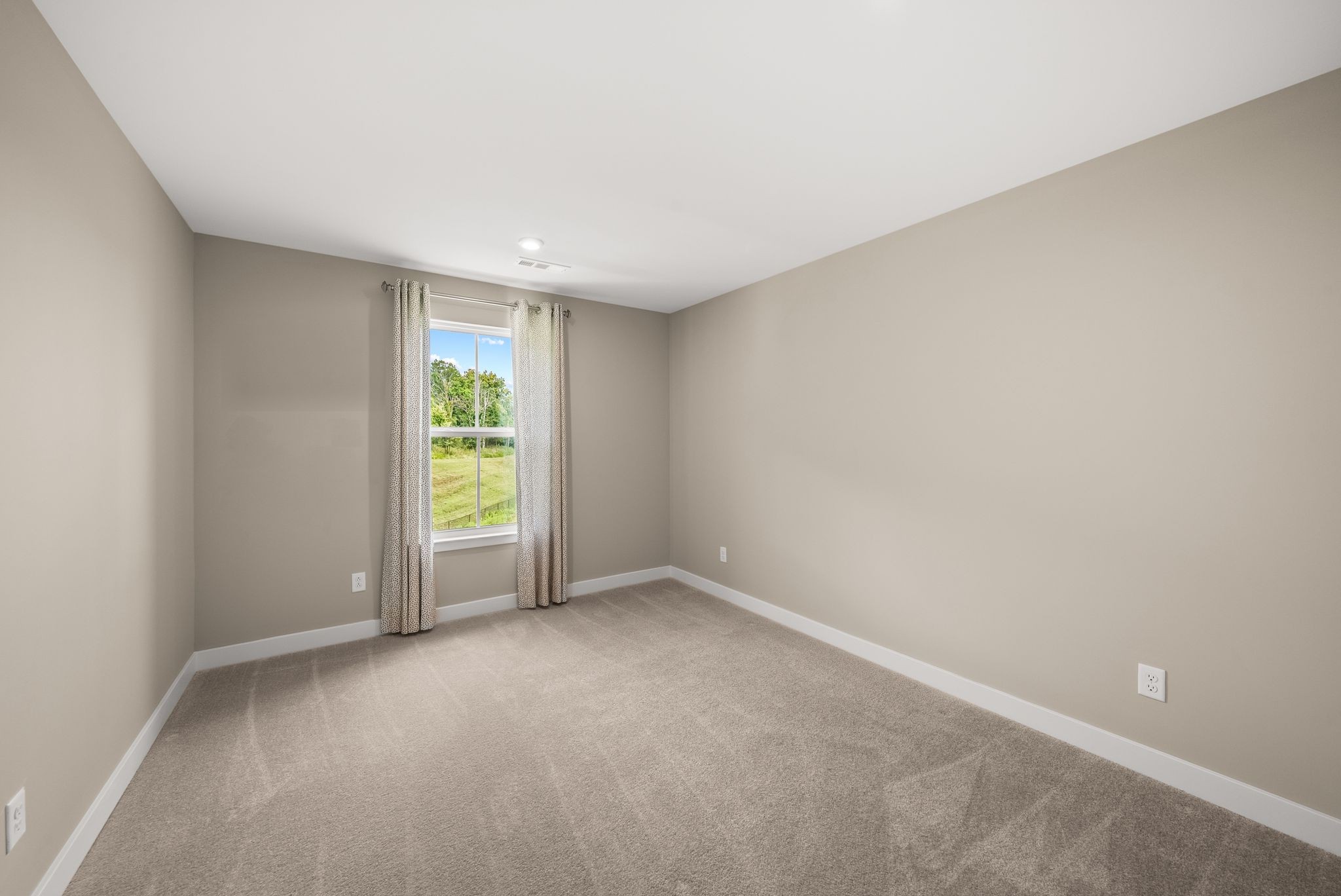 1000 Mountain View Dr