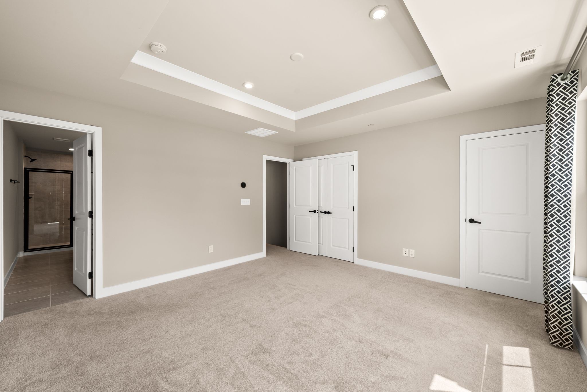 1000 Mountain View Dr