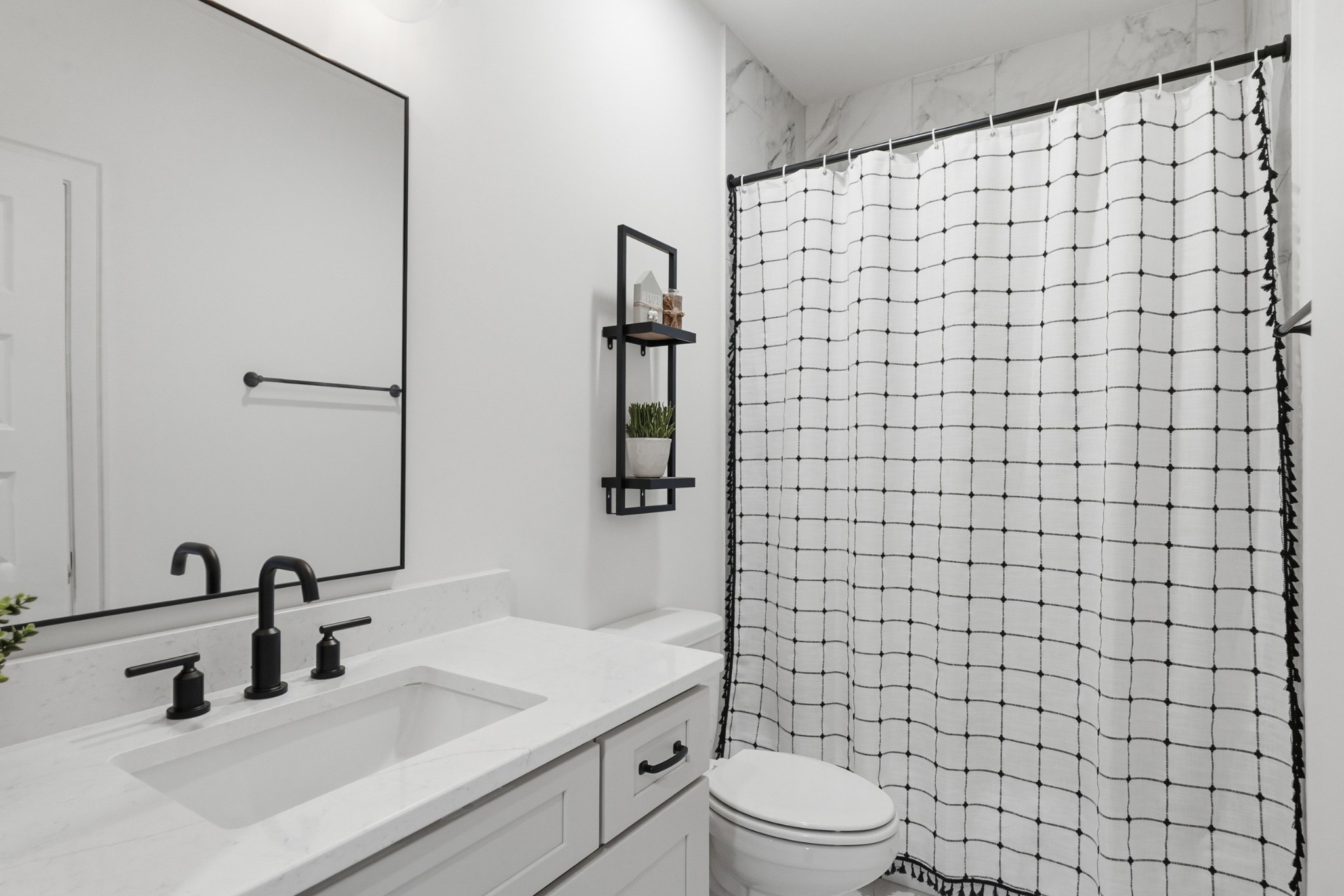 3028 Inman Dr