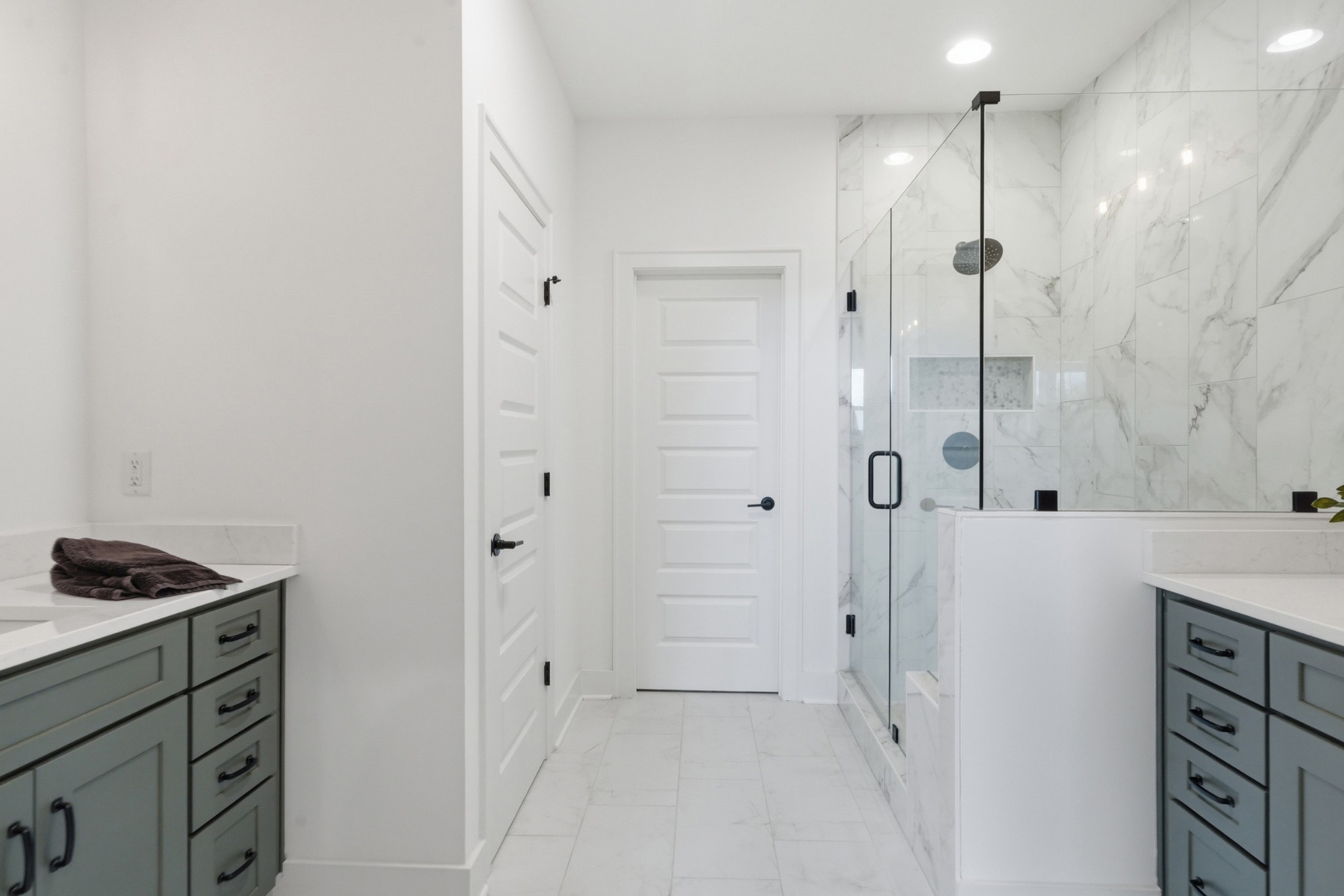 3028 Inman Dr