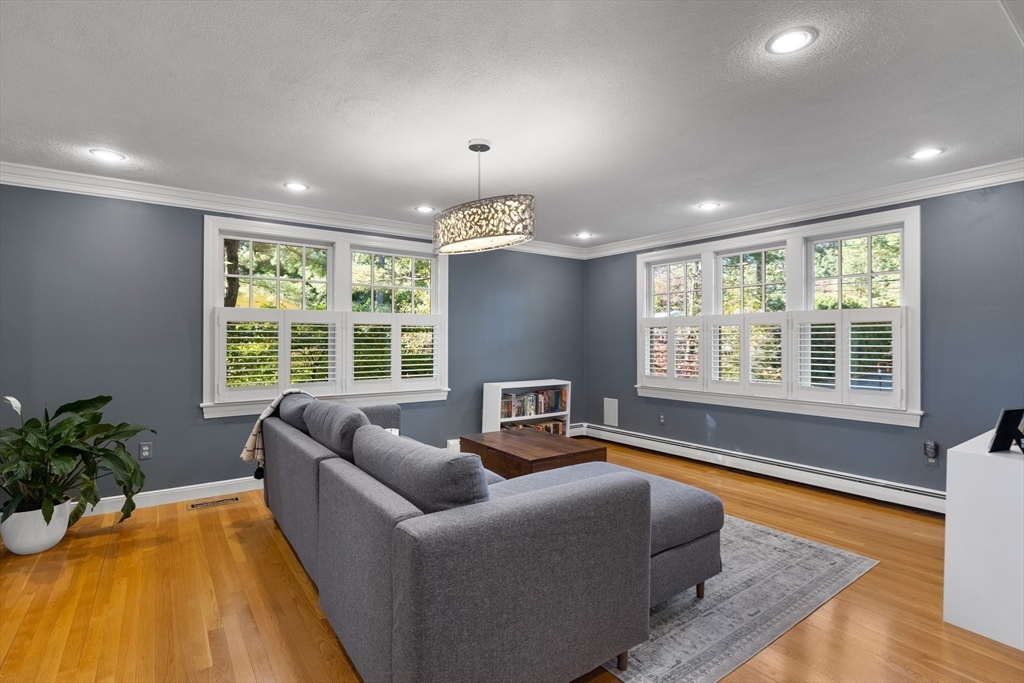 7 Bradley Road