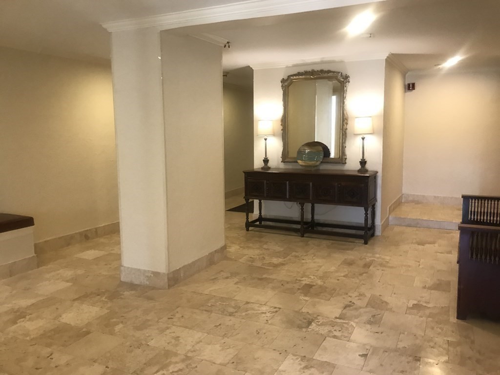 92 Beacon St # 3