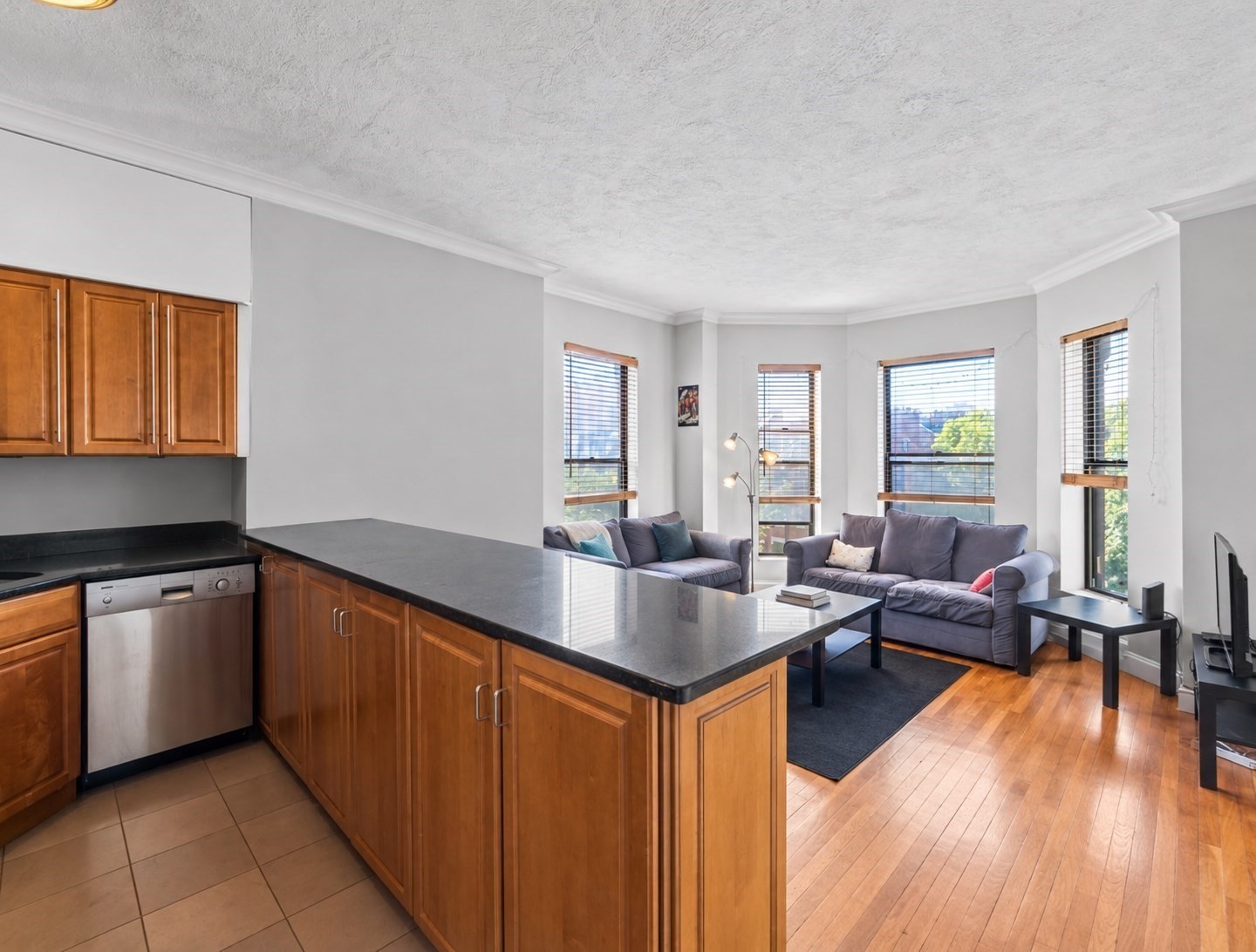 764 Tremont St # 4