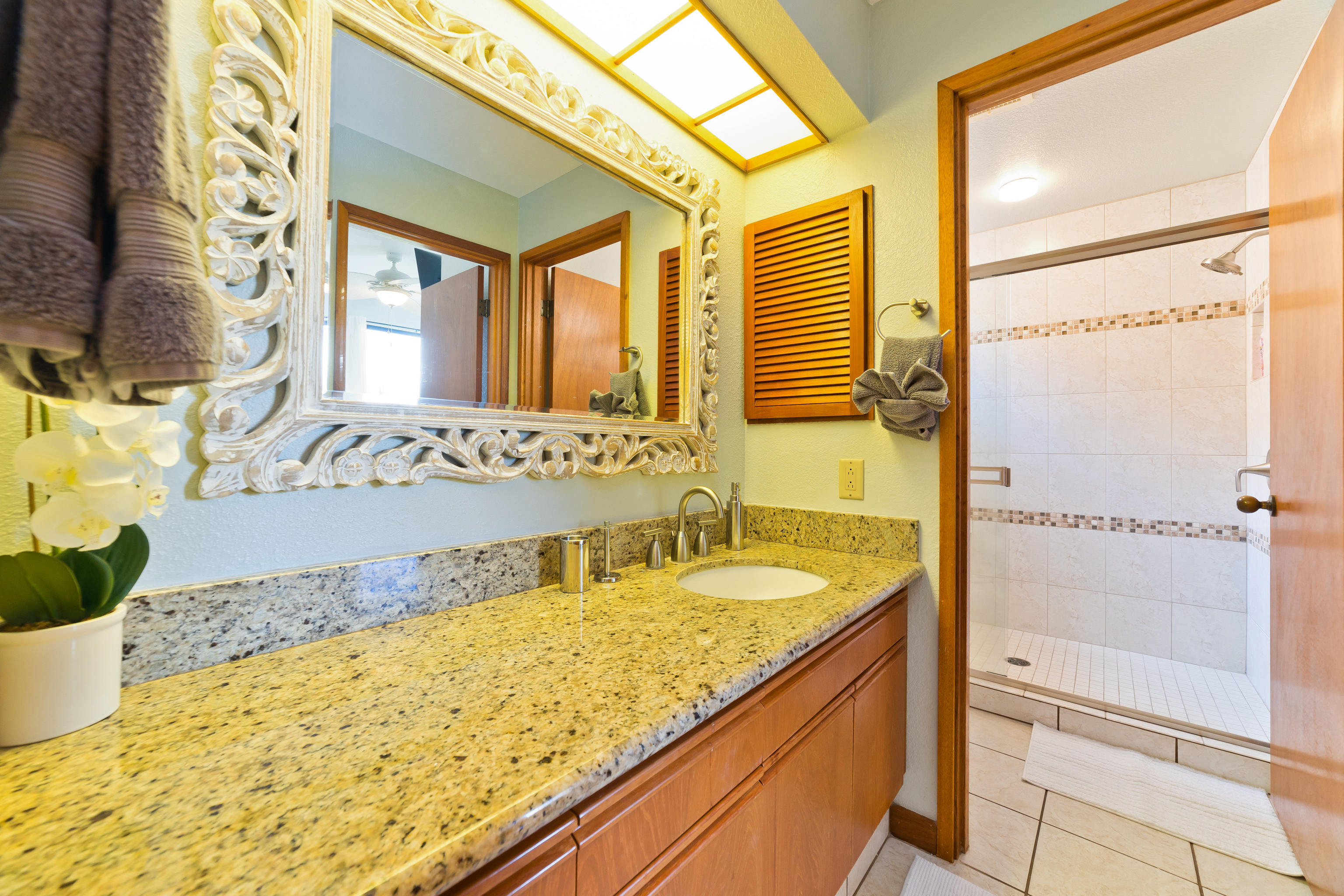 69-1035 KEANA PL 302