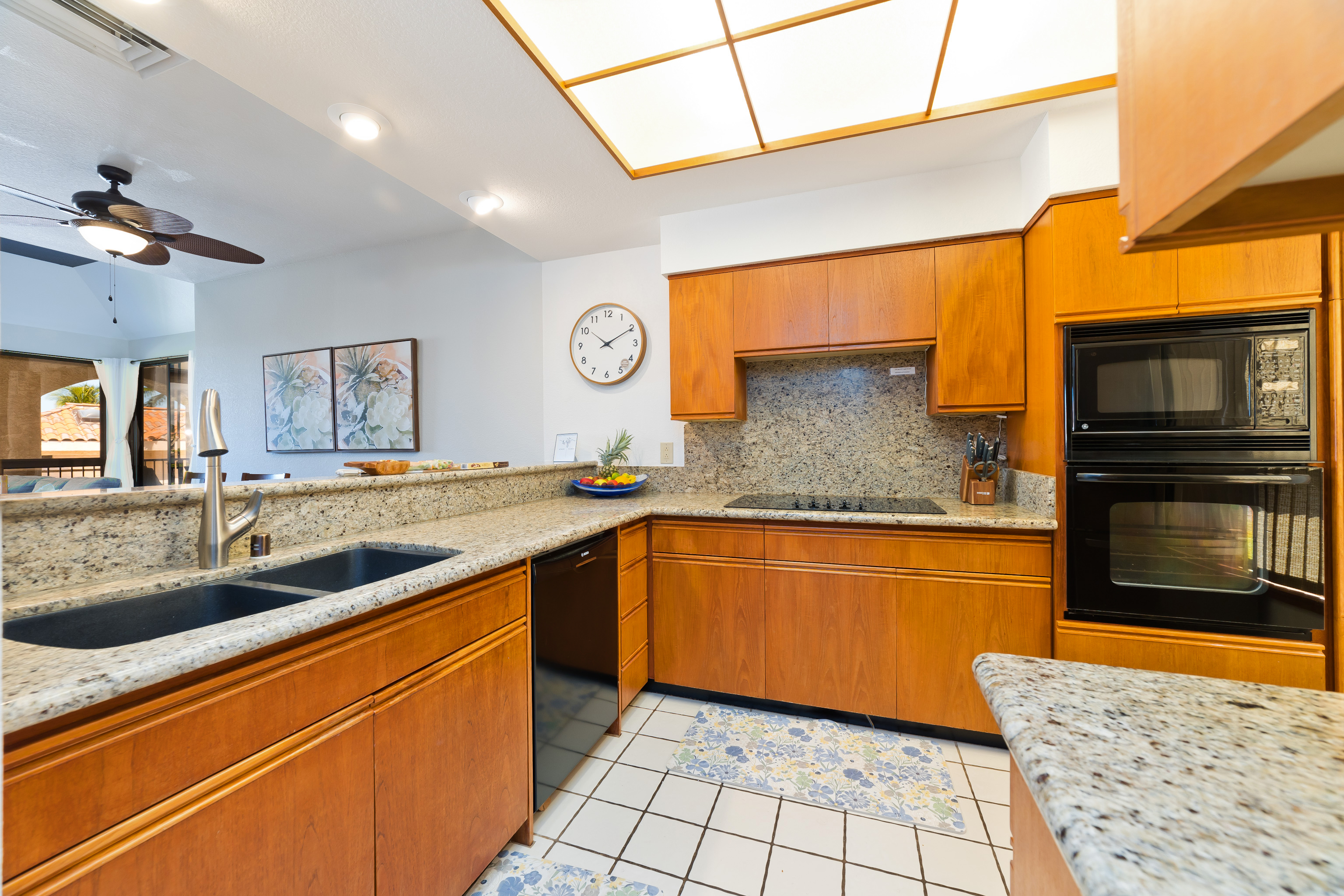 69-1035 KEANA PL 302