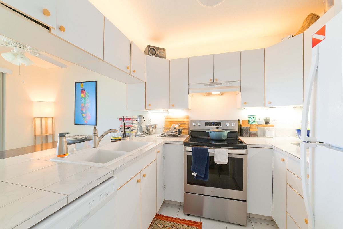 77-6573 SEA VIEW CIRCLE