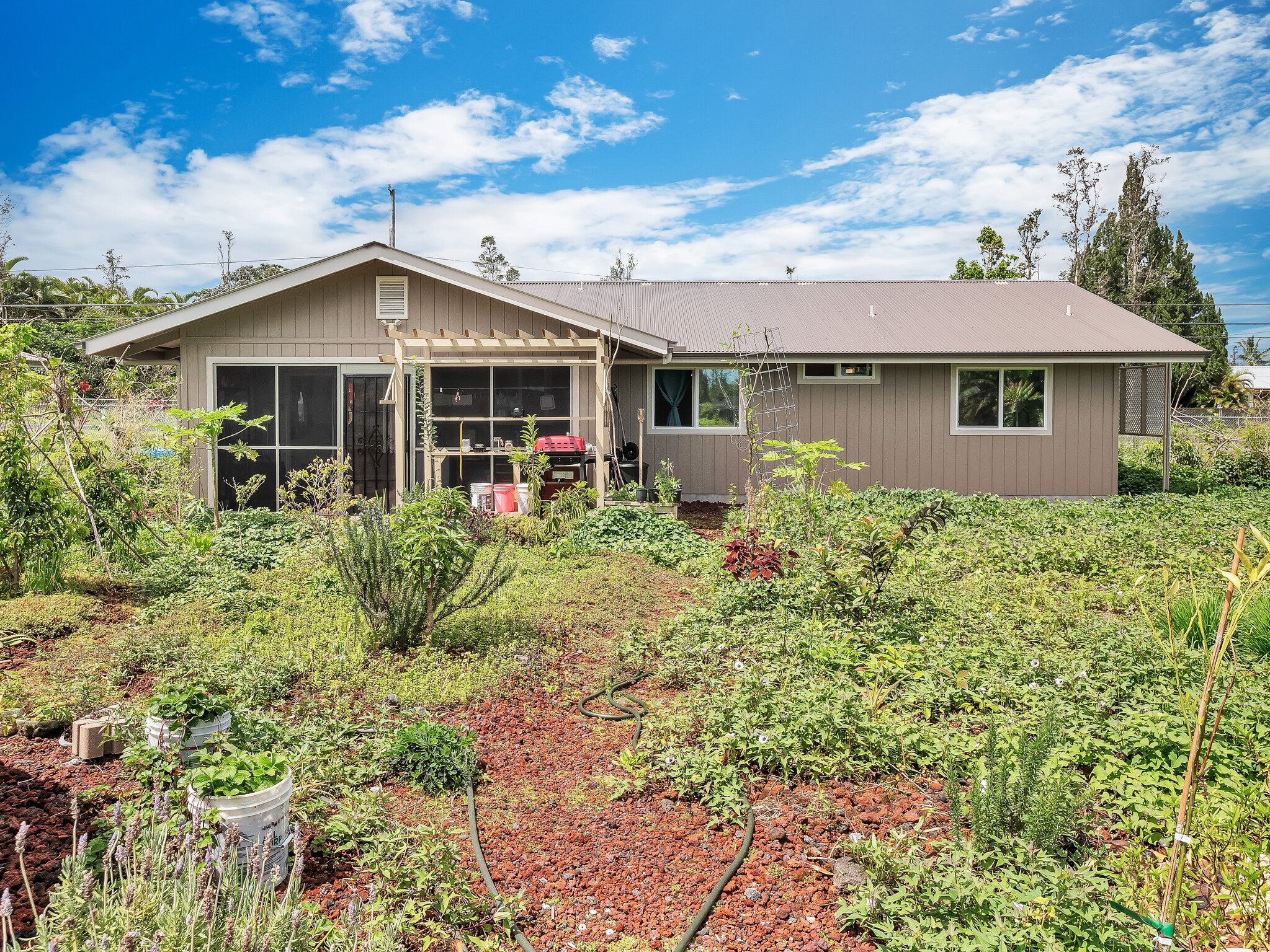 16-2041 UILANI DR
