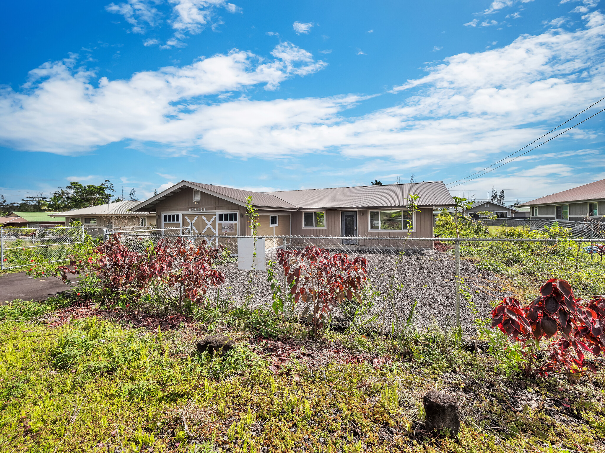 16-2041 UILANI DR