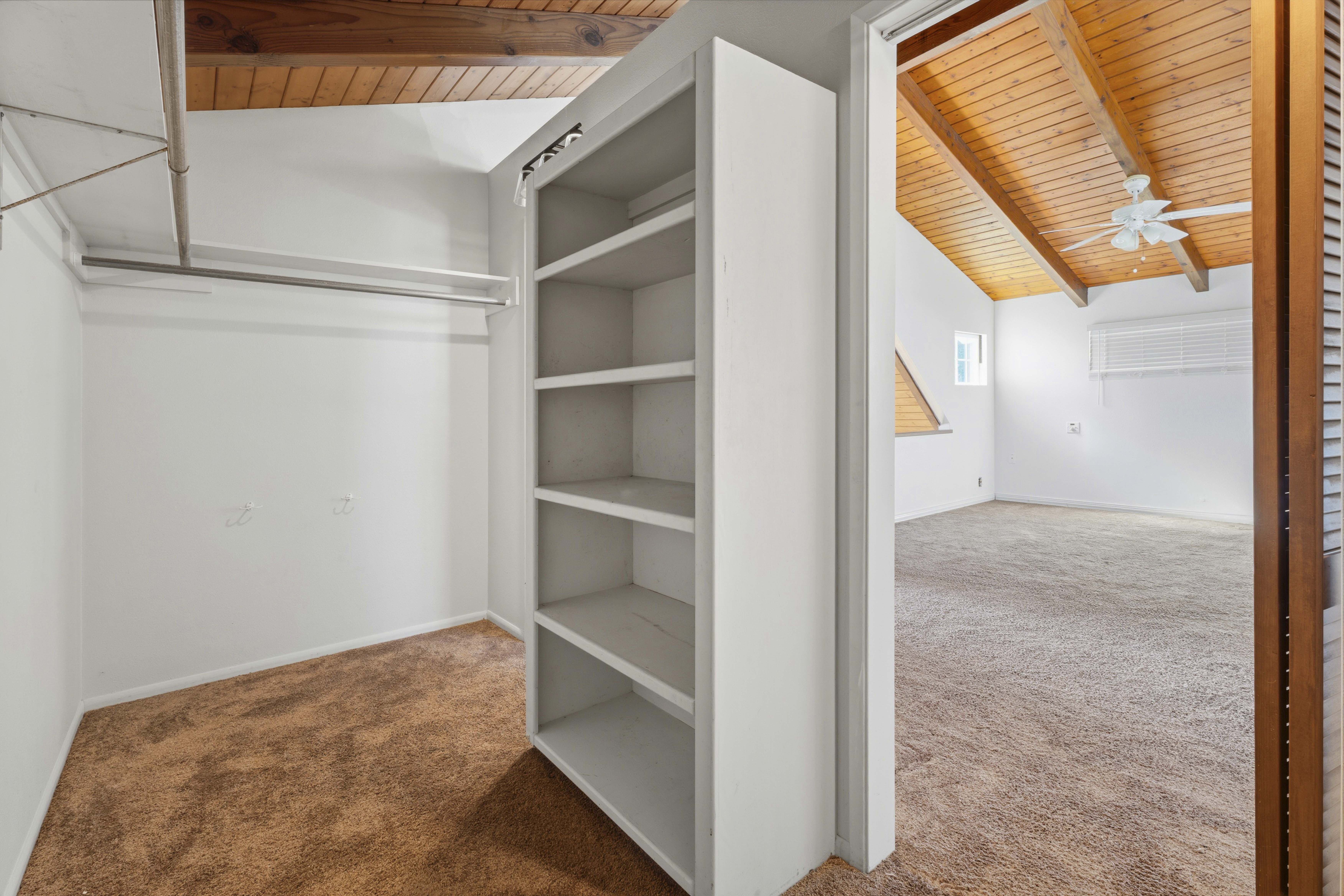 15-817 PARADISE ALA KAI DR