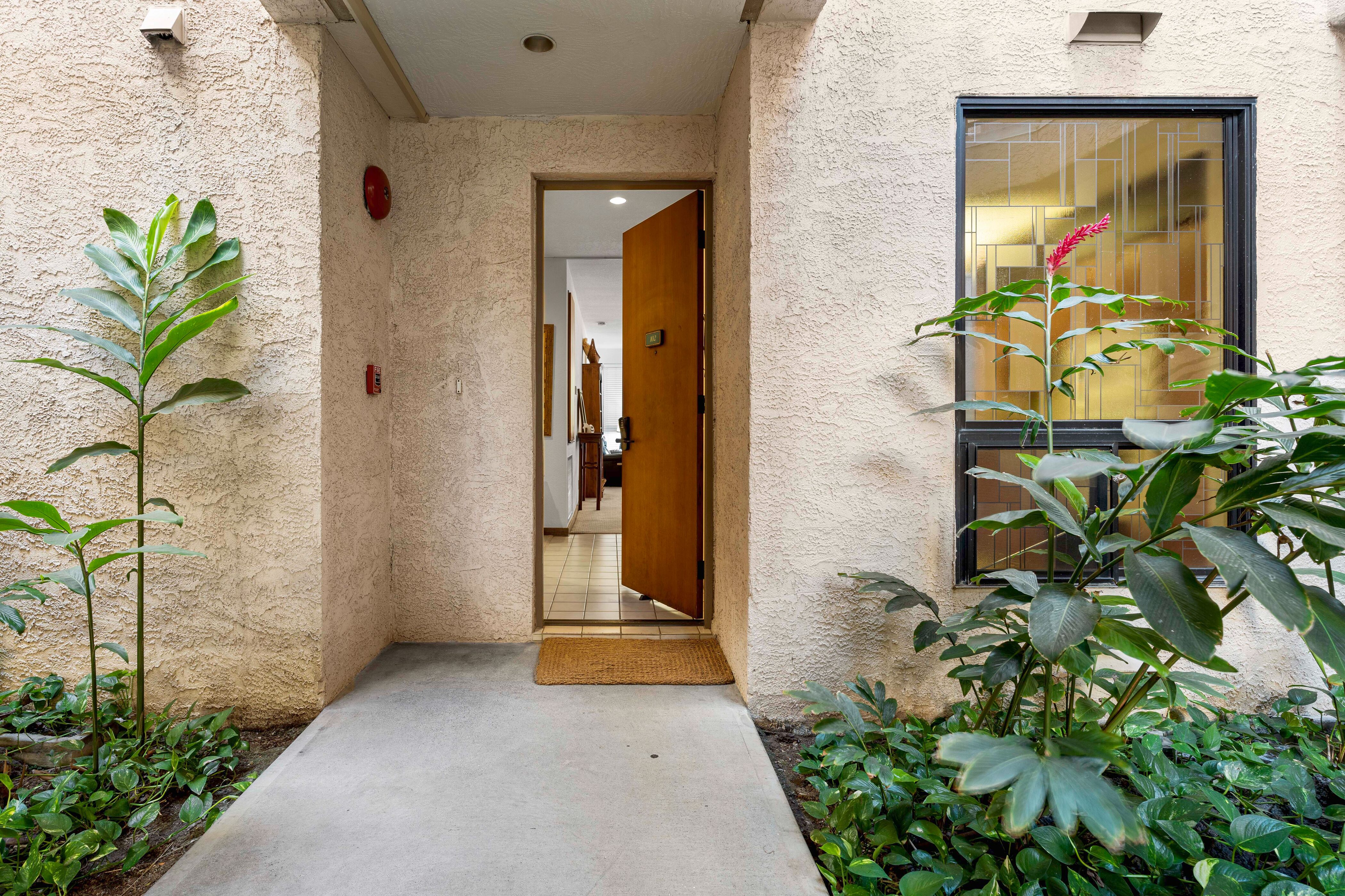 69-1035 KEANA PL 102