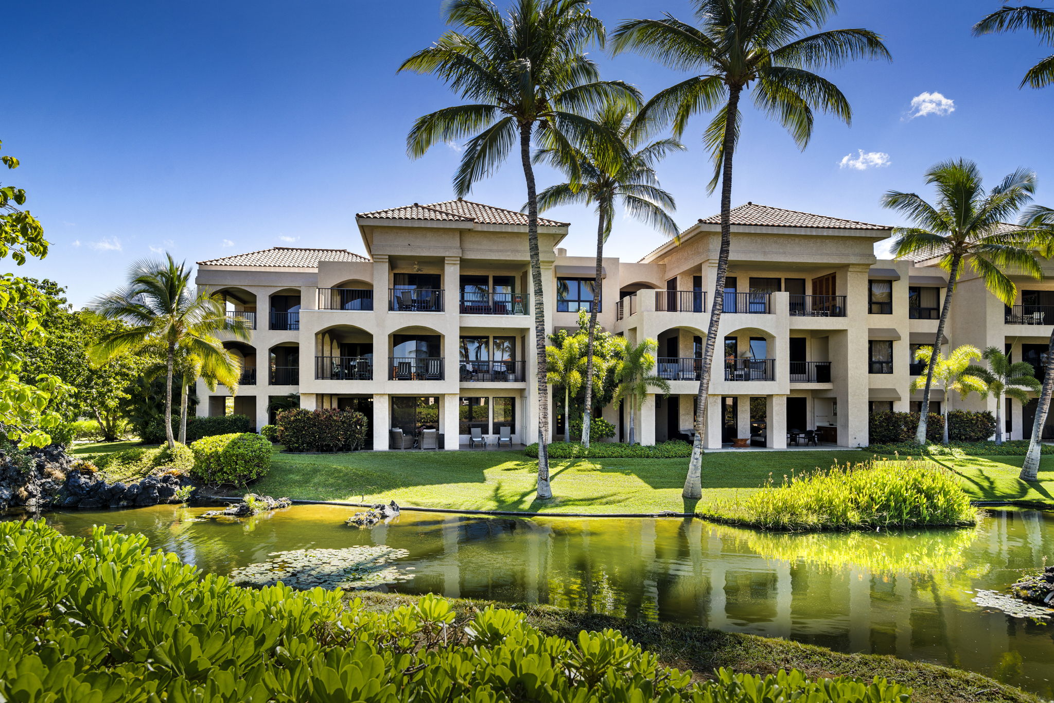 69-1035 KEANA PL 102