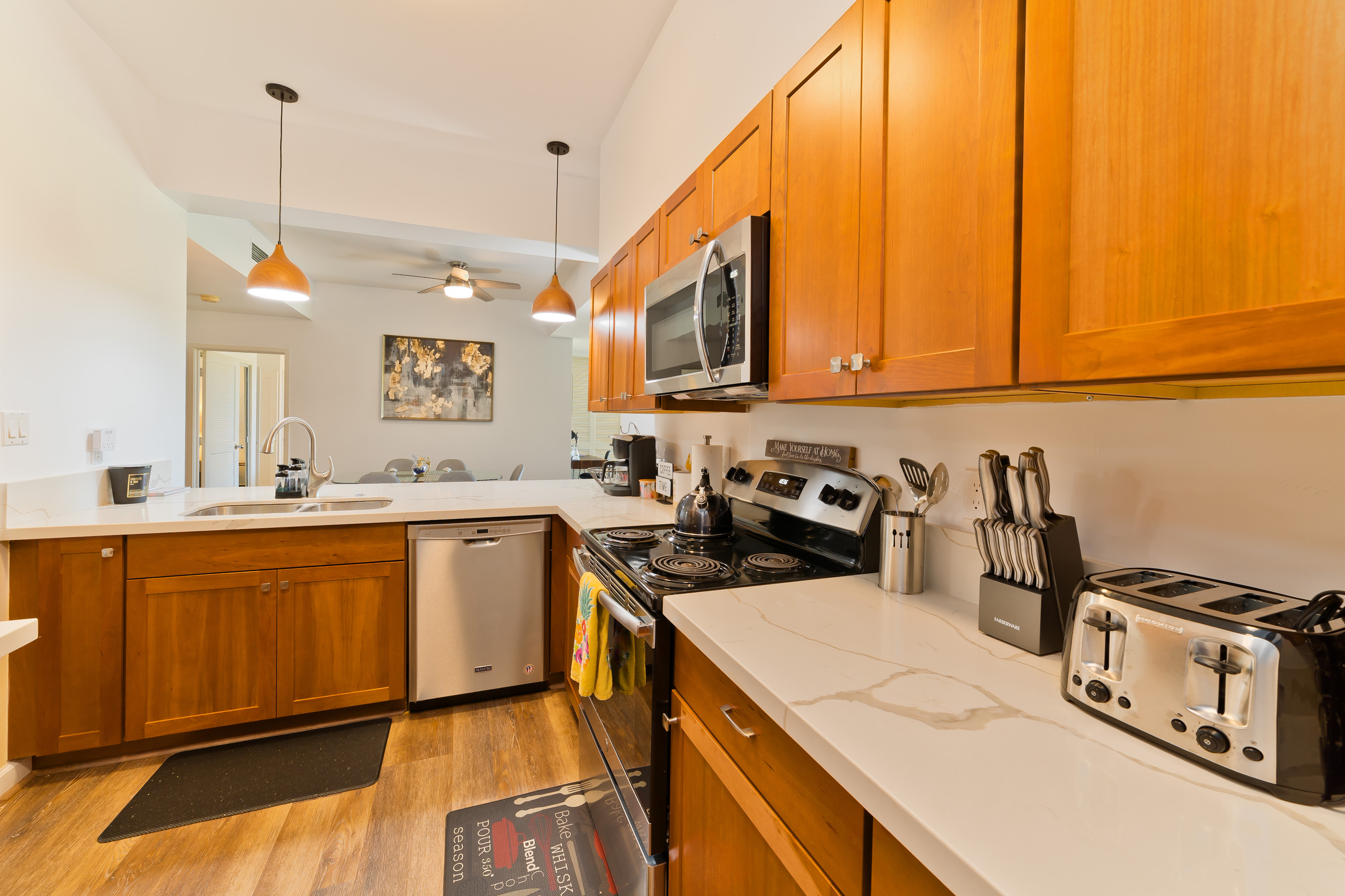 69-1010 KEANA PL D102