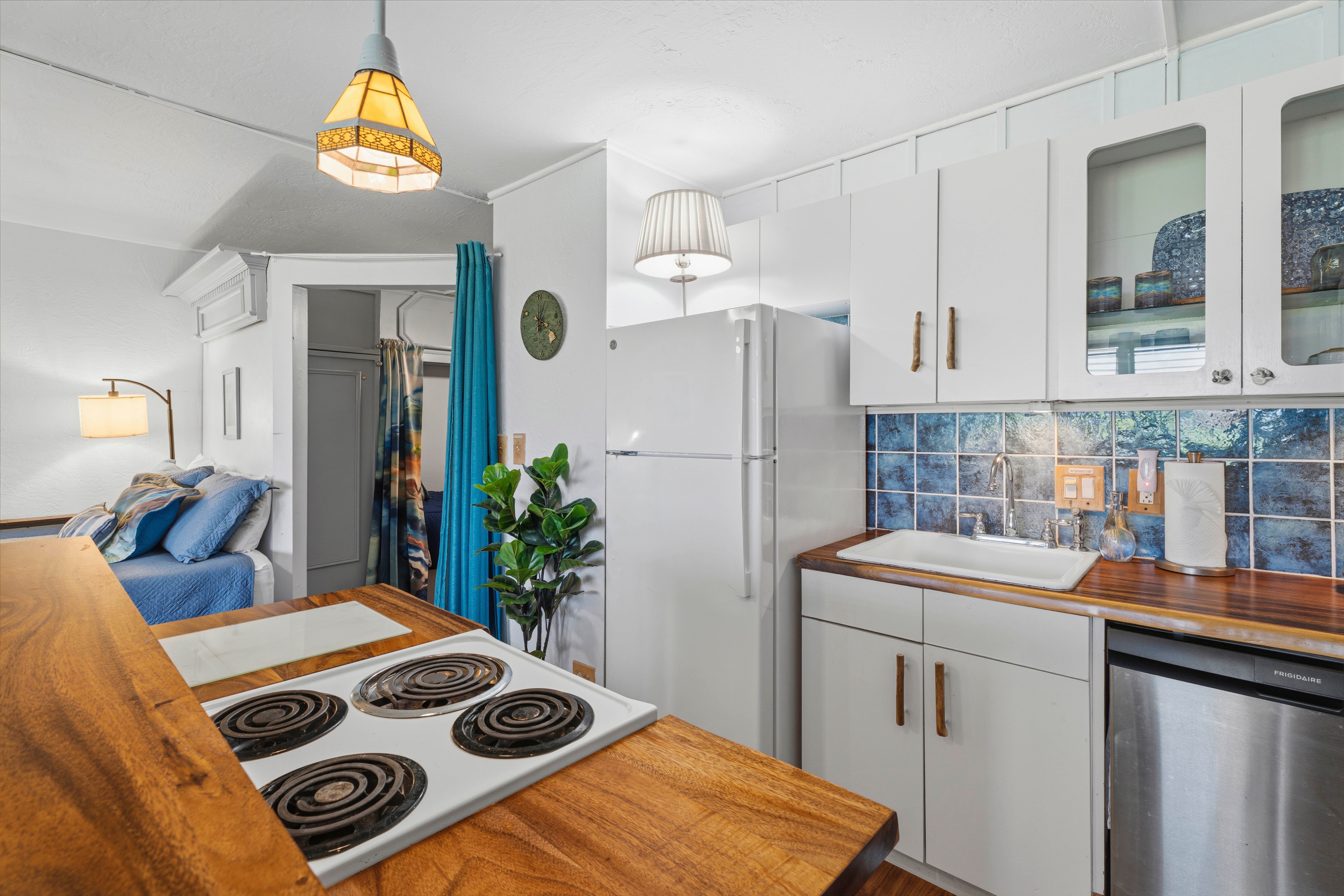 68-1761 MELIA ST B4BS2
