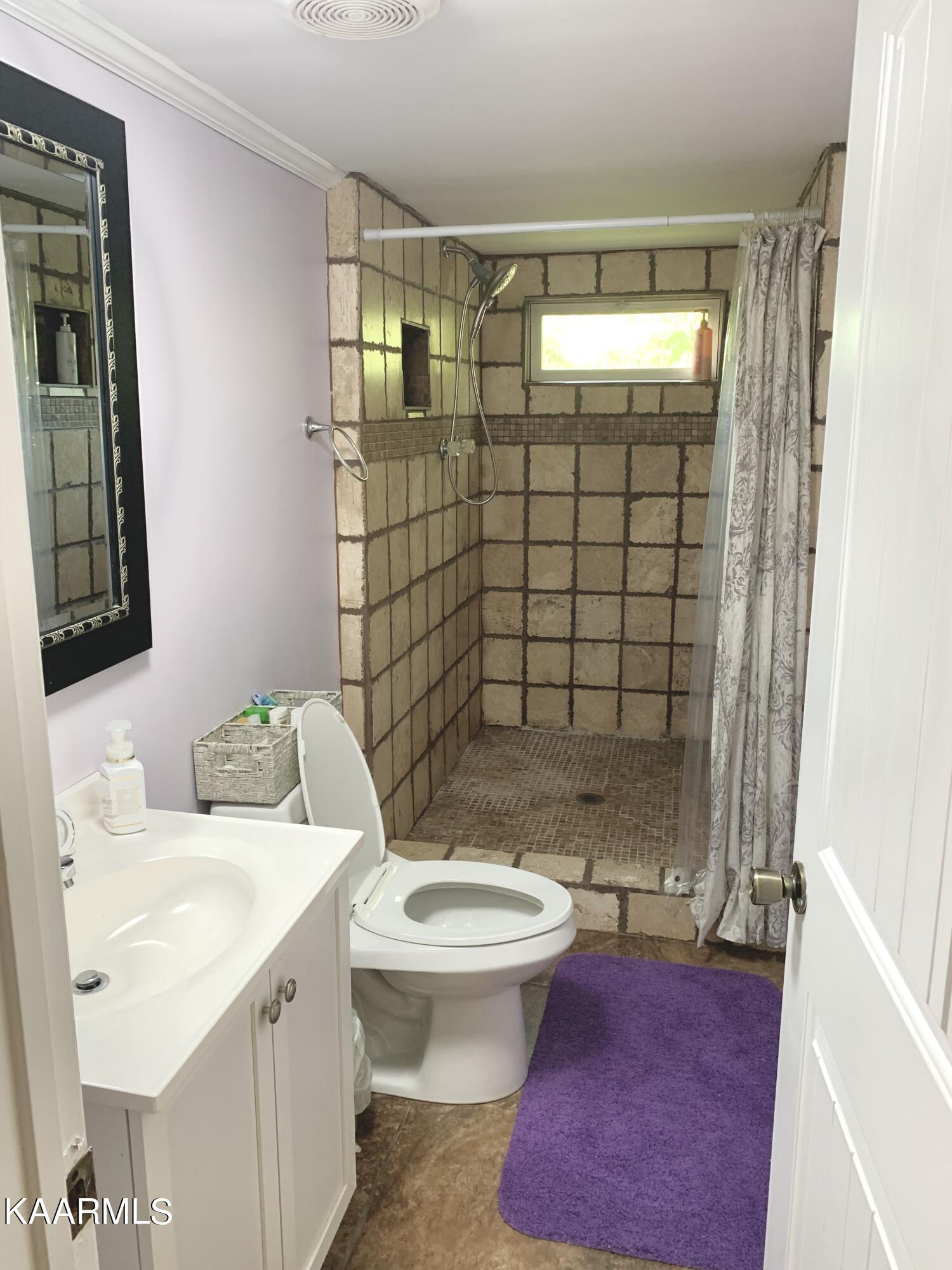 1711 Mullins Chapel Rd