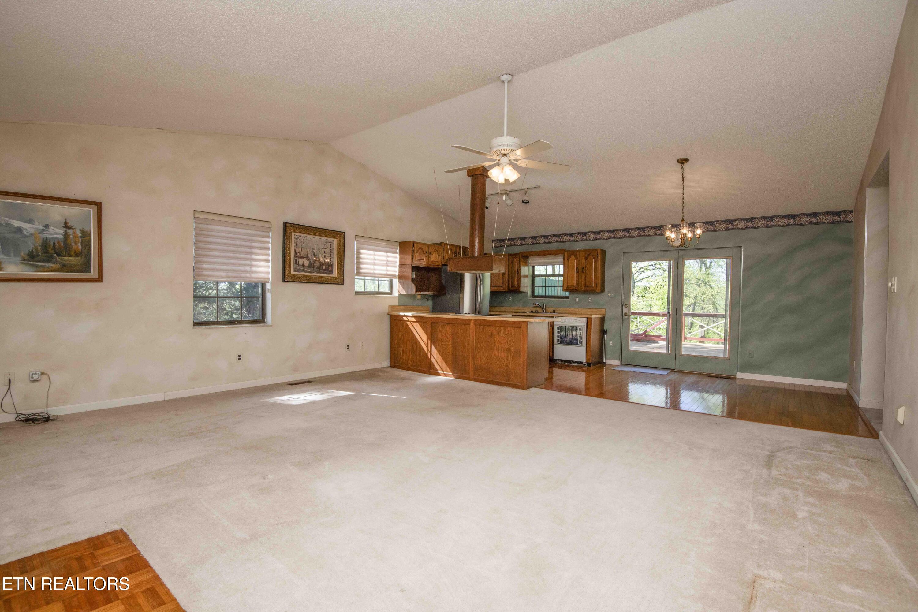 10601 Bob Gray Rd