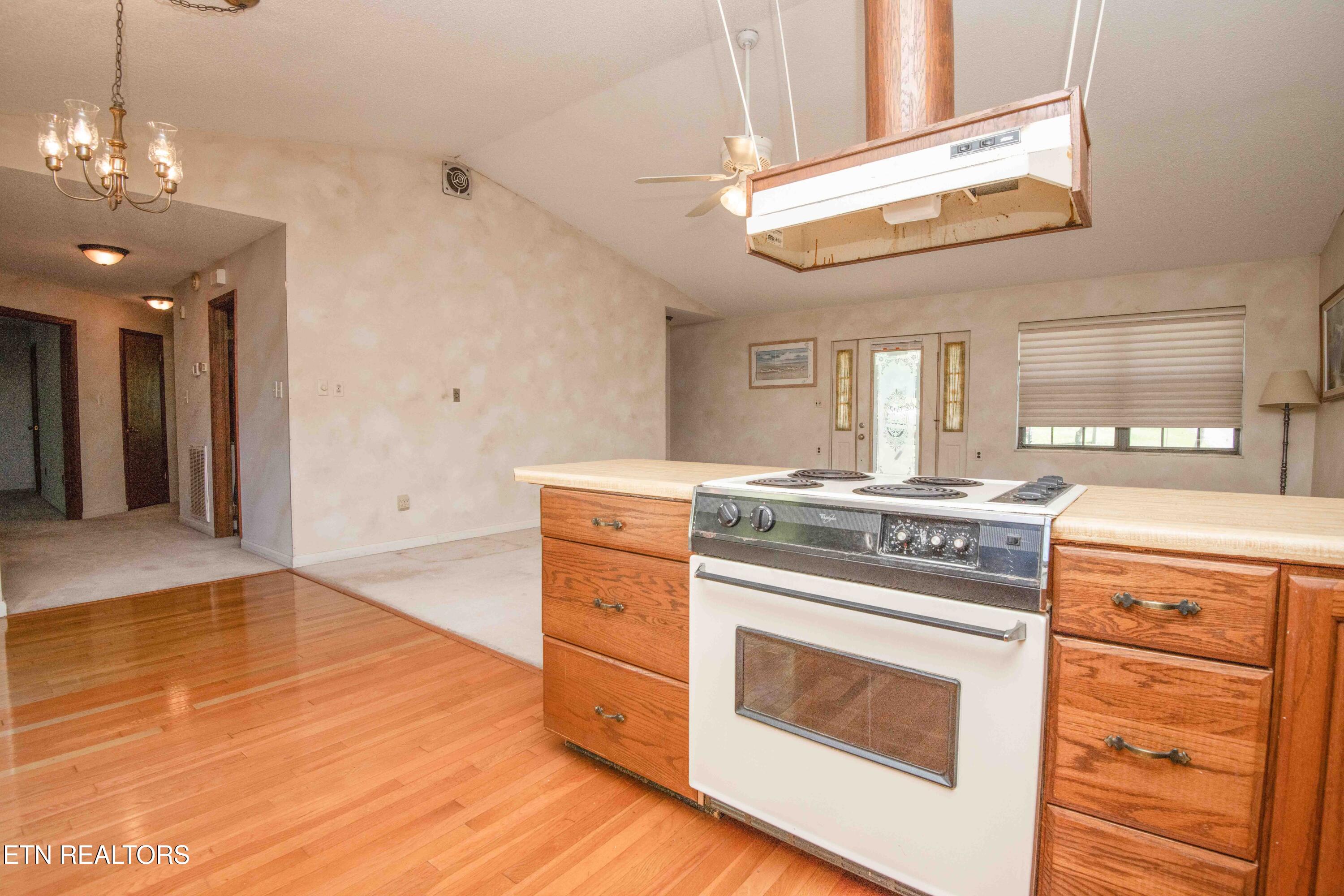 10601 Bob Gray Rd