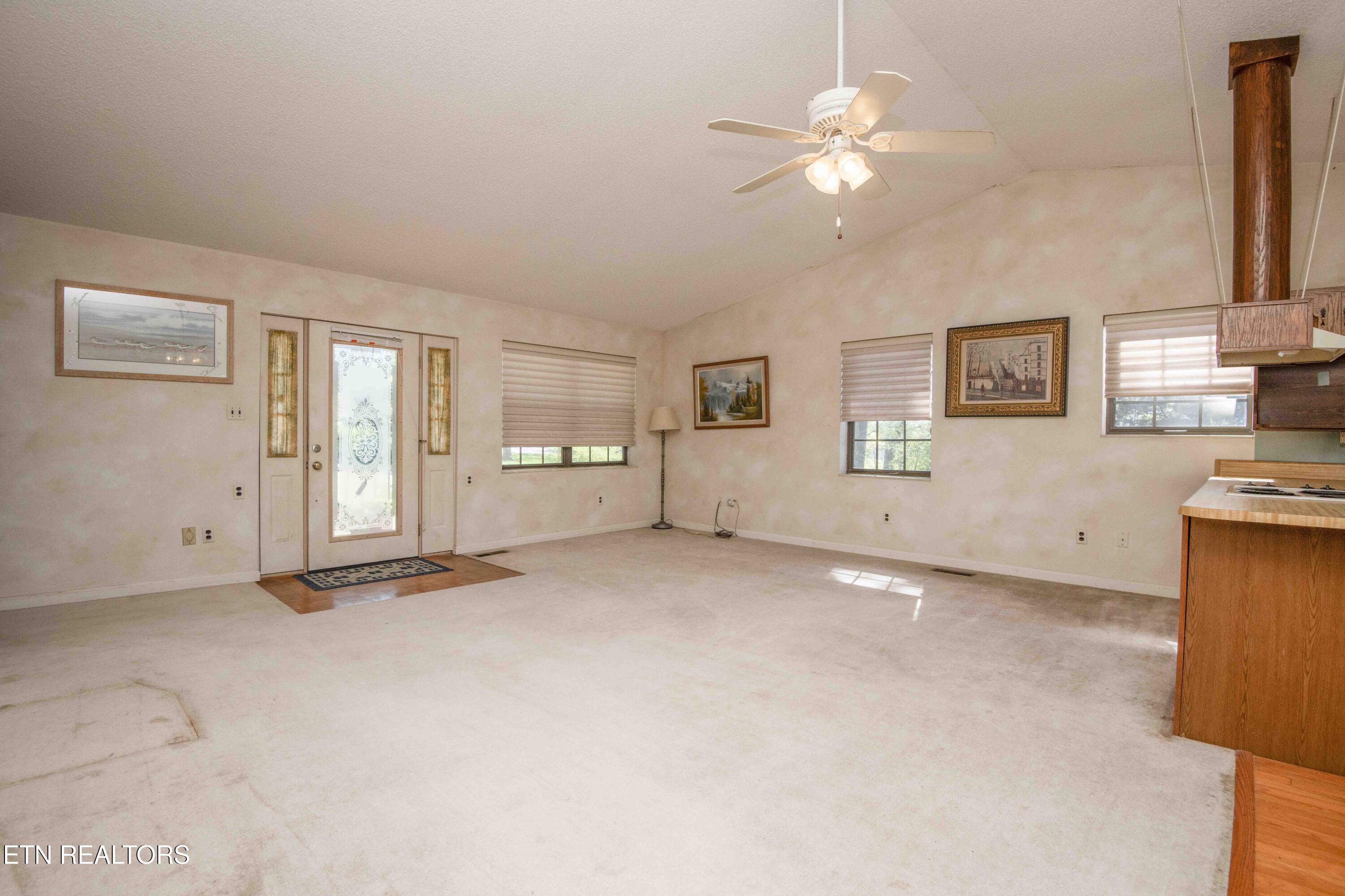 10601 Bob Gray Rd