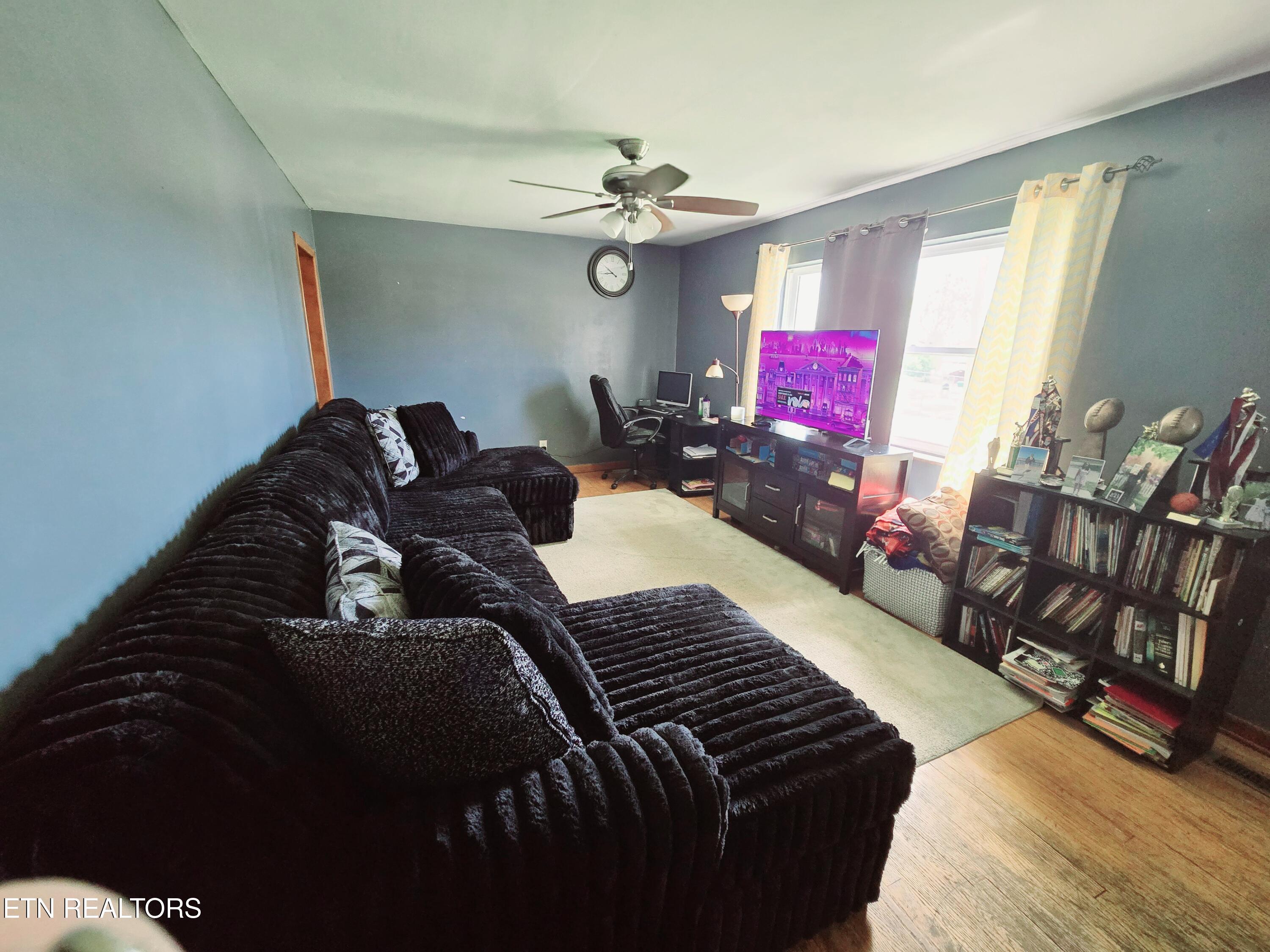 602 Hilltop Drive
