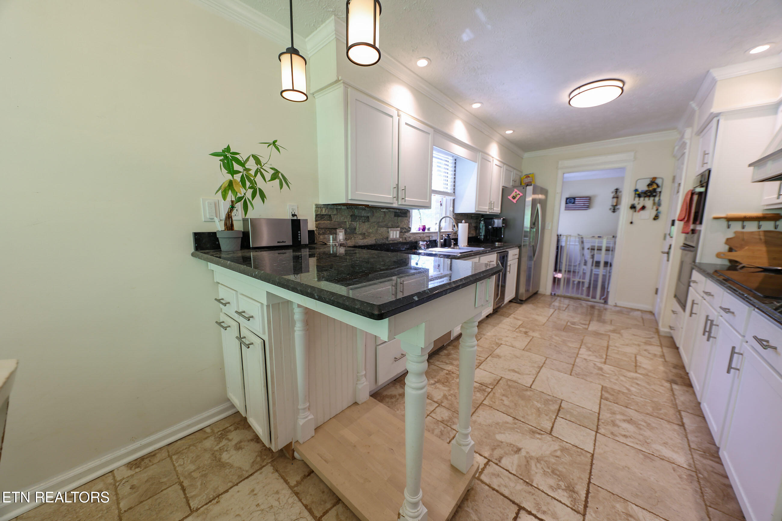 112 Chestnut Hill Rd