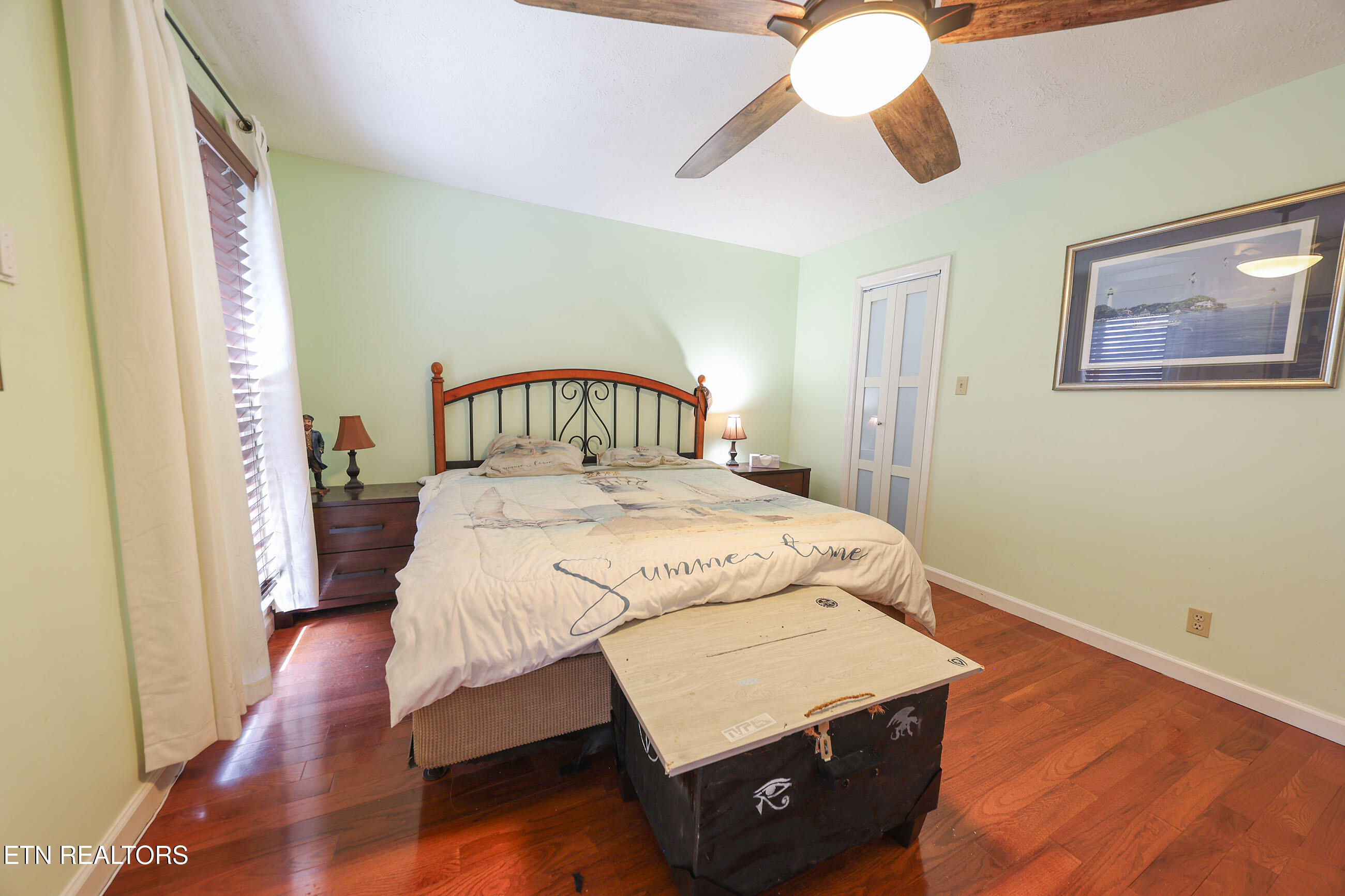 112 Chestnut Hill Rd