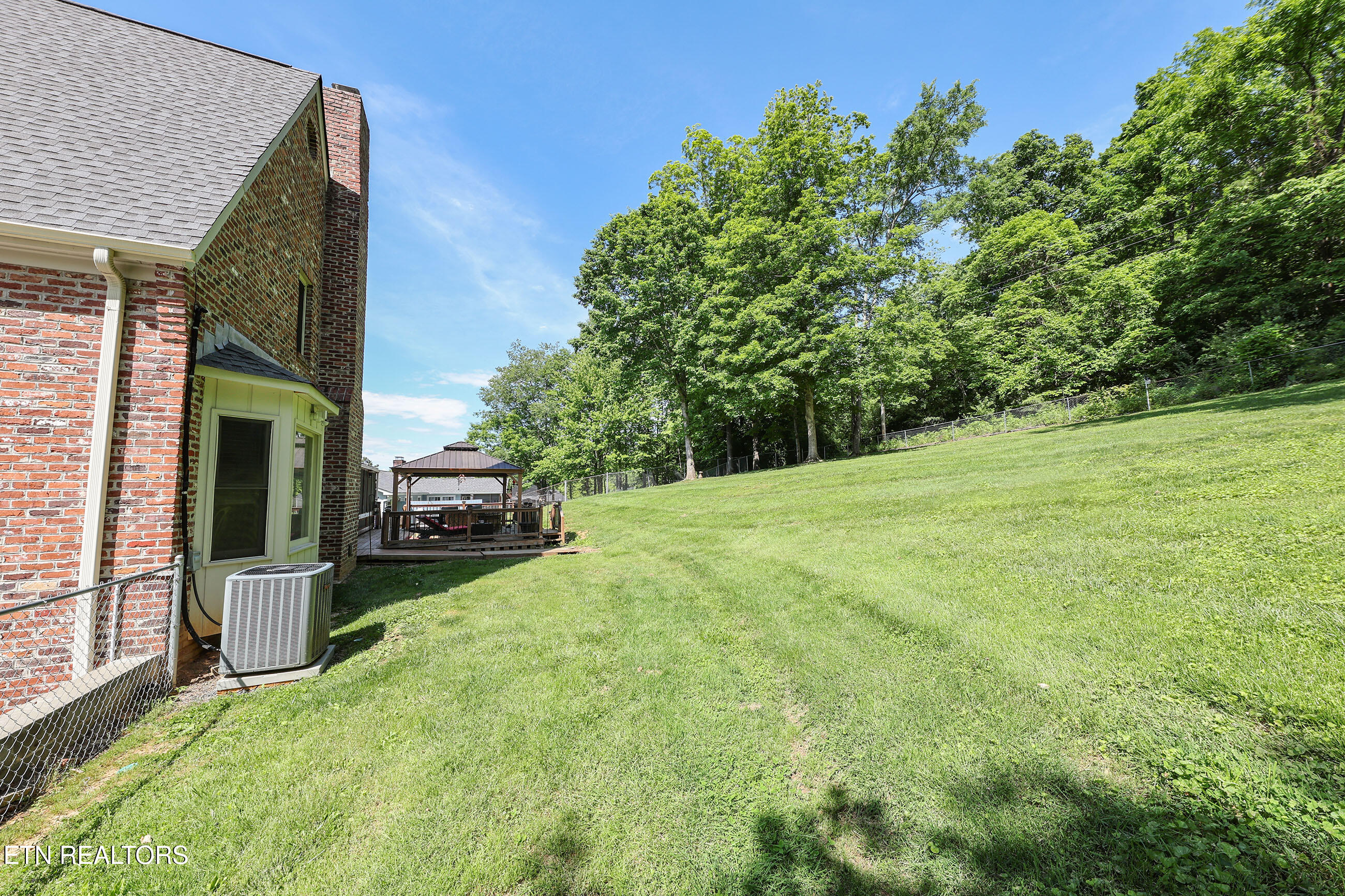 112 Chestnut Hill Rd