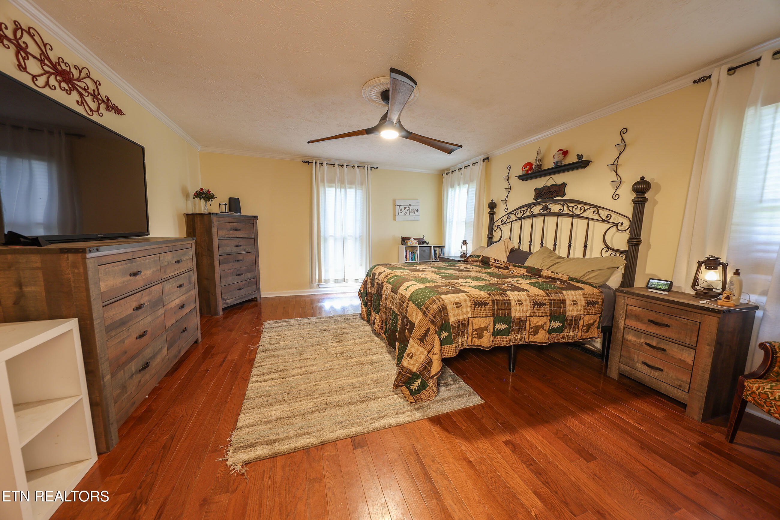 112 Chestnut Hill Rd