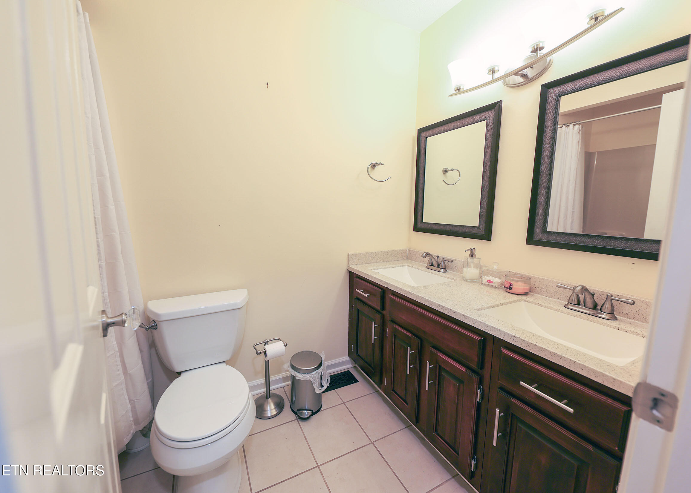 112 Chestnut Hill Rd