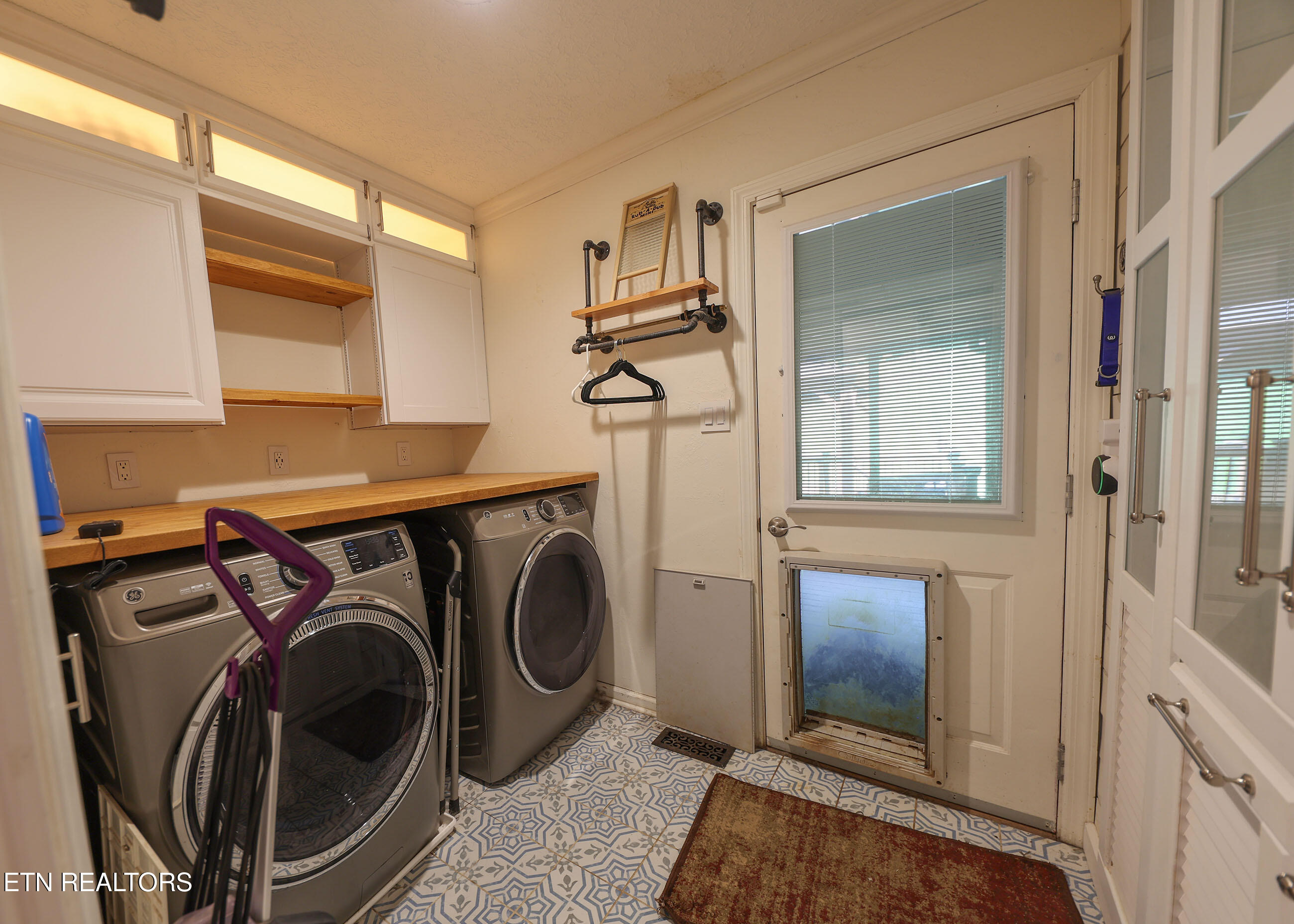 112 Chestnut Hill Rd