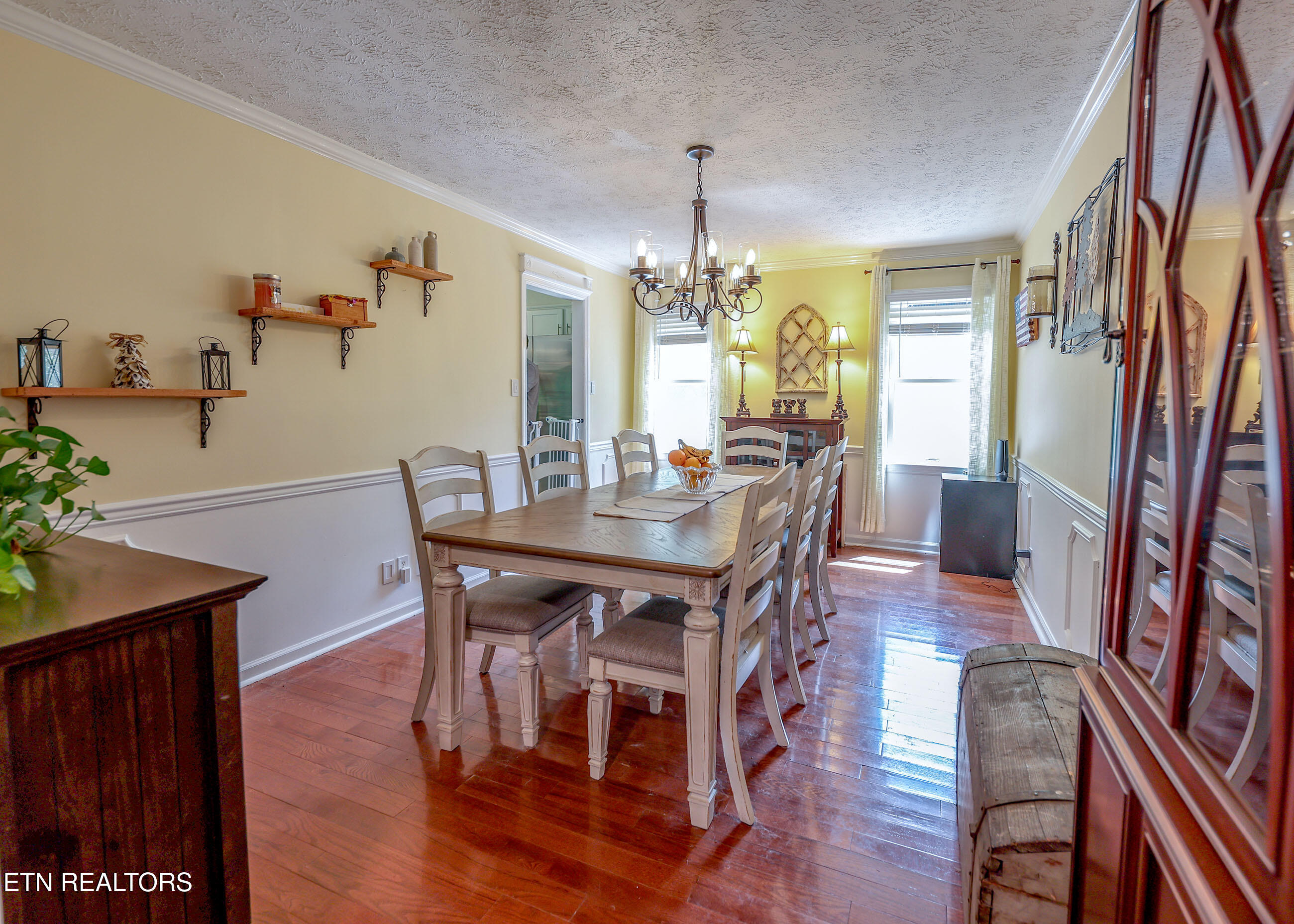 112 Chestnut Hill Rd