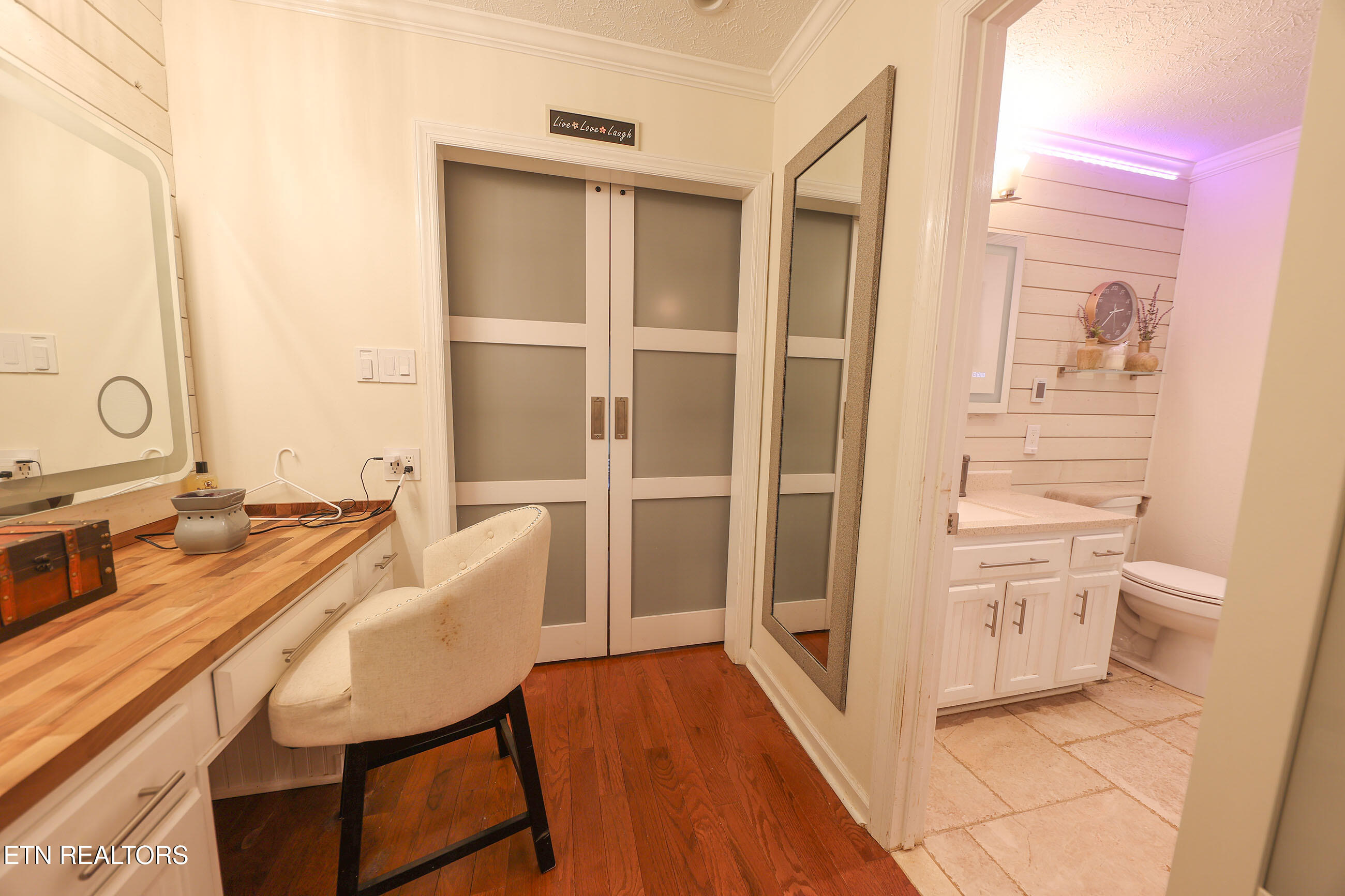 112 Chestnut Hill Rd