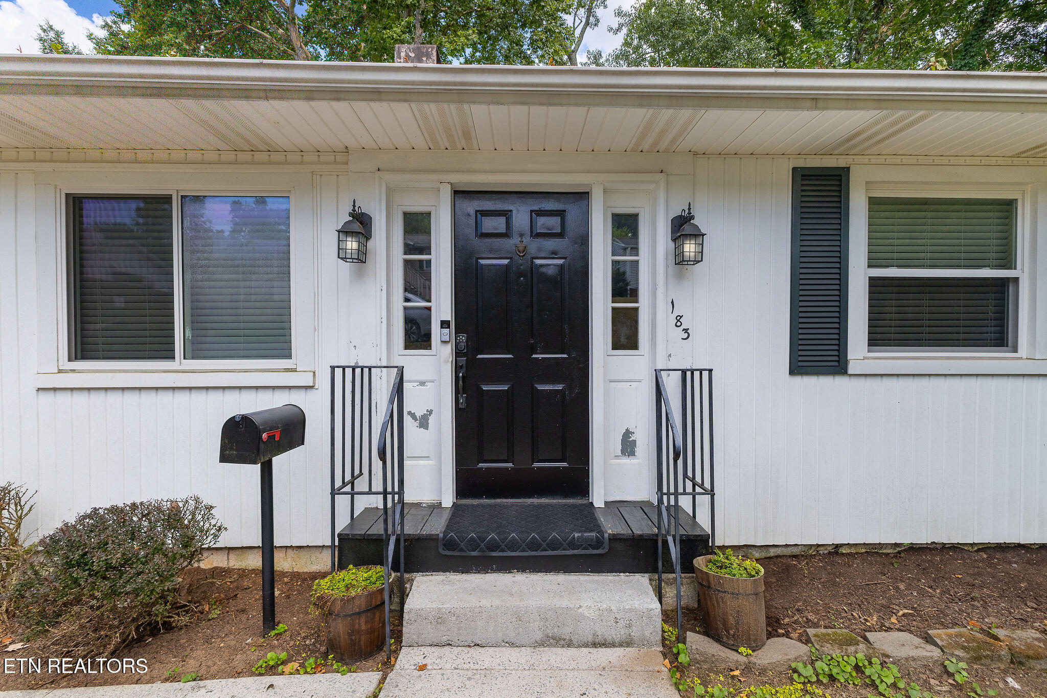 183 Outer Drive