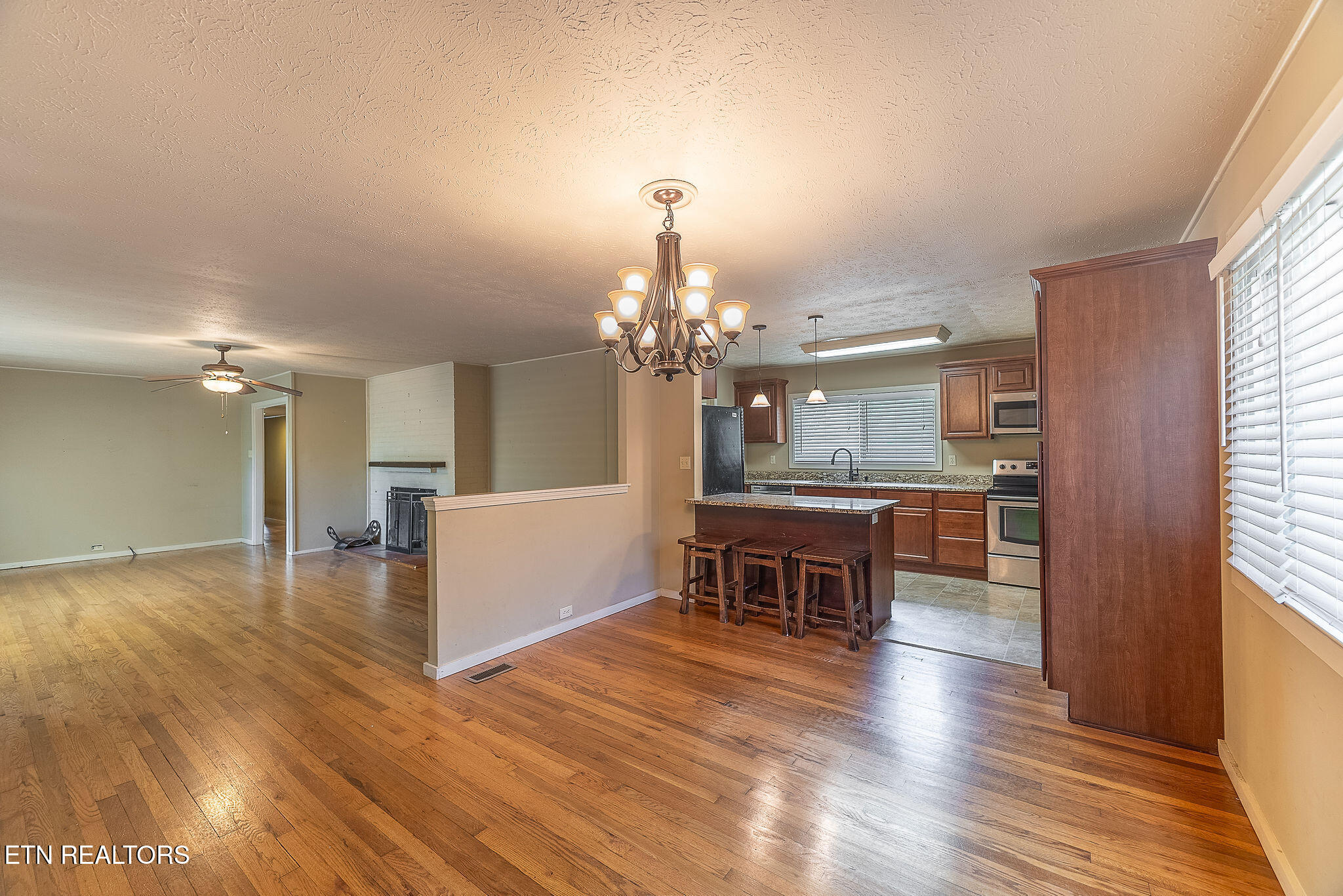 183 Outer Drive