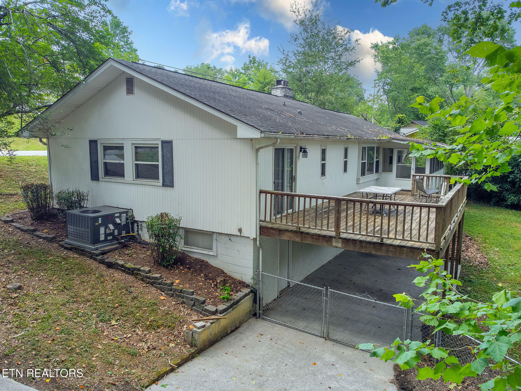 183 Outer Drive