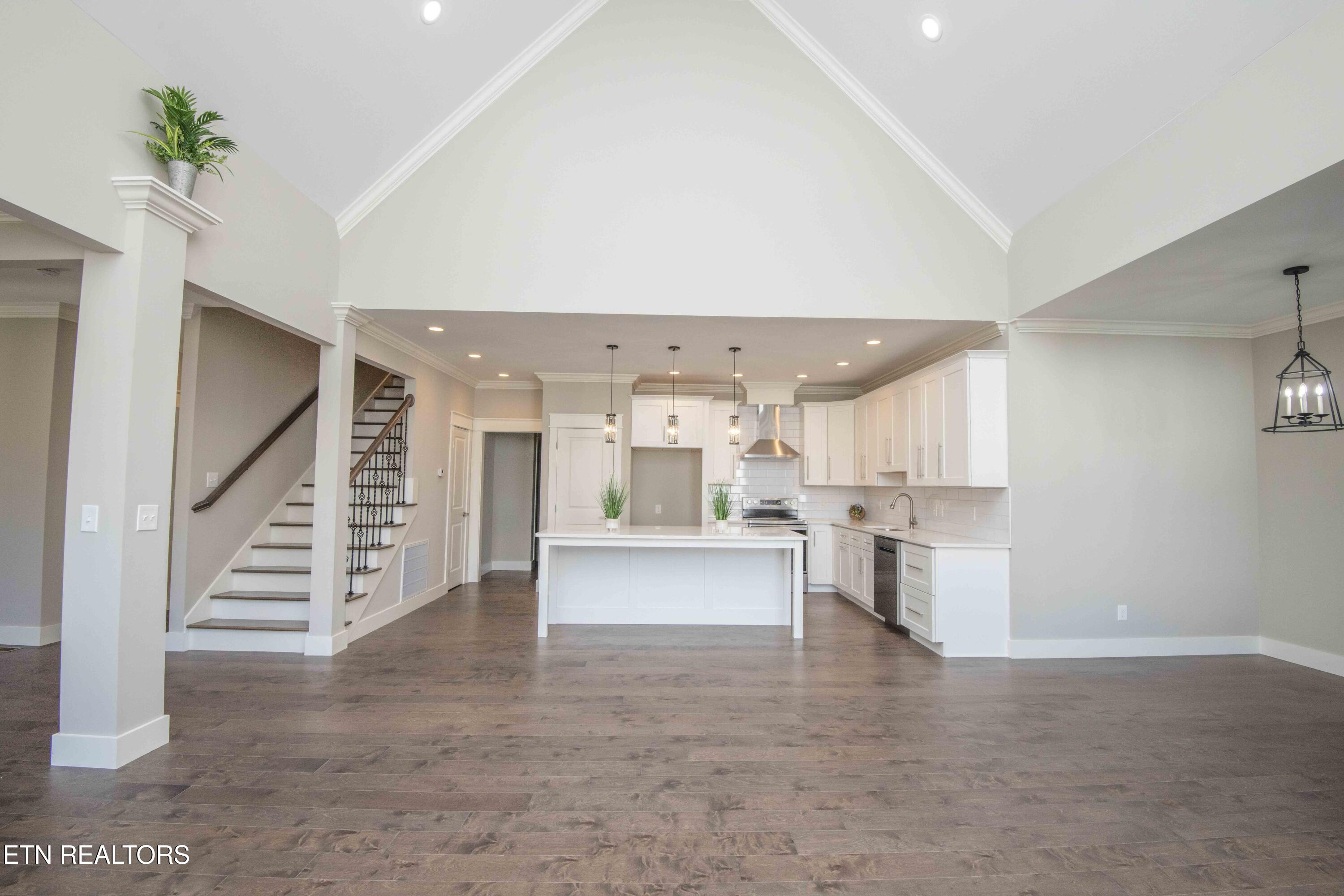 8017 Little Joe Rd