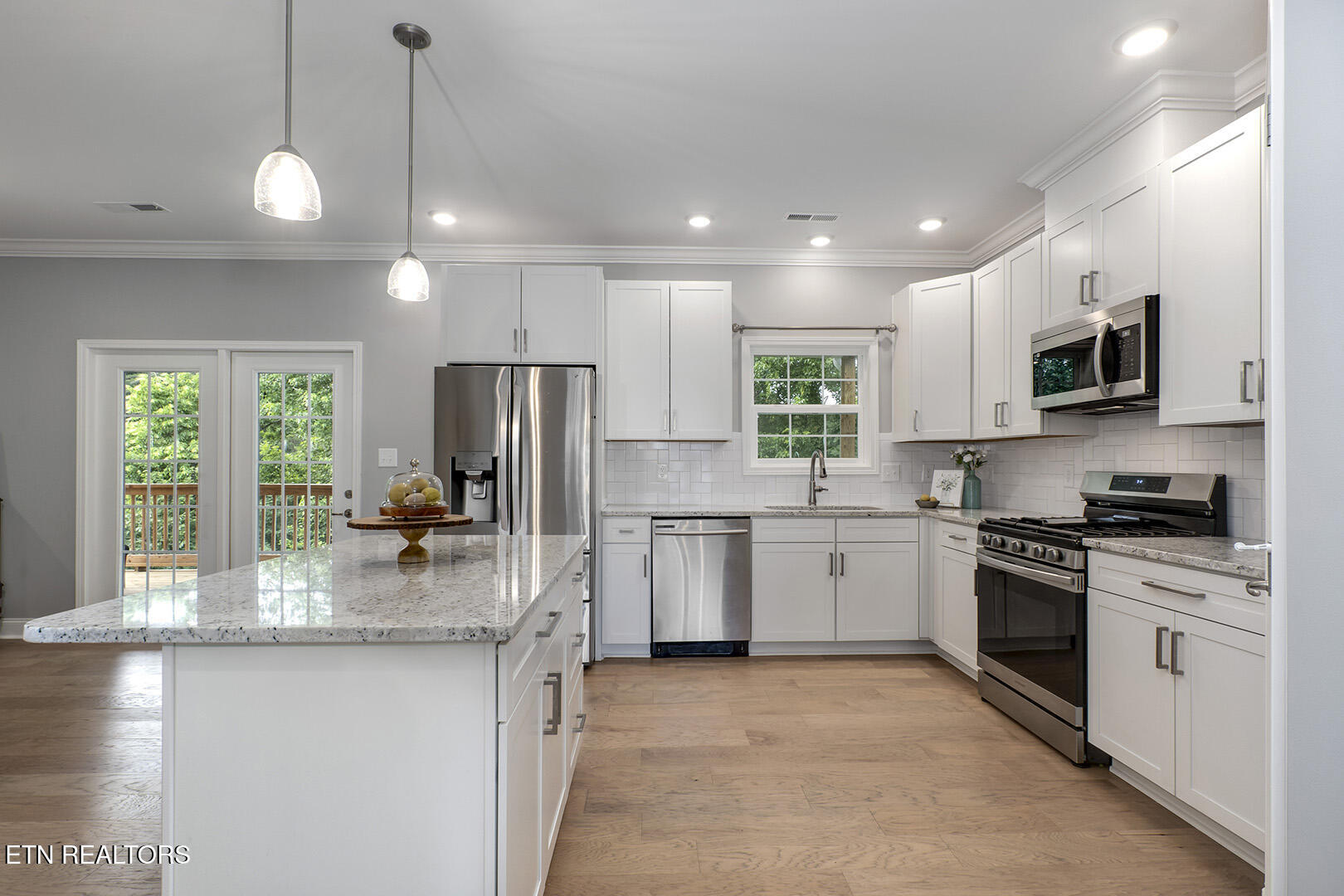 3229 Oakwood Hills Lane