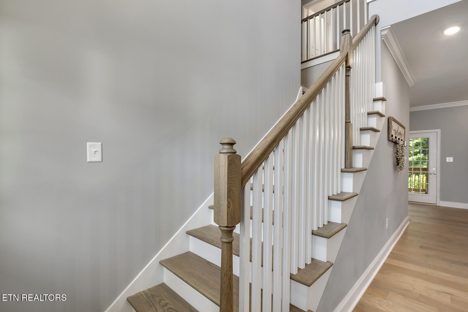 3229 Oakwood Hills Lane
