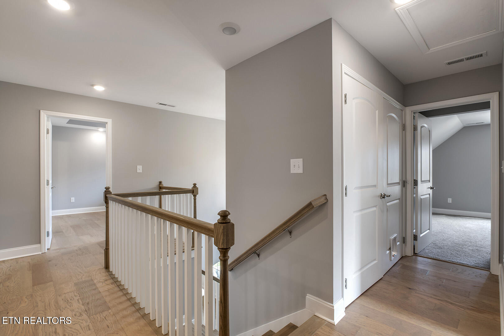 3229 Oakwood Hills Lane