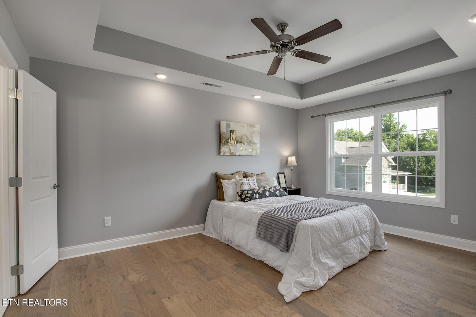 3229 Oakwood Hills Lane