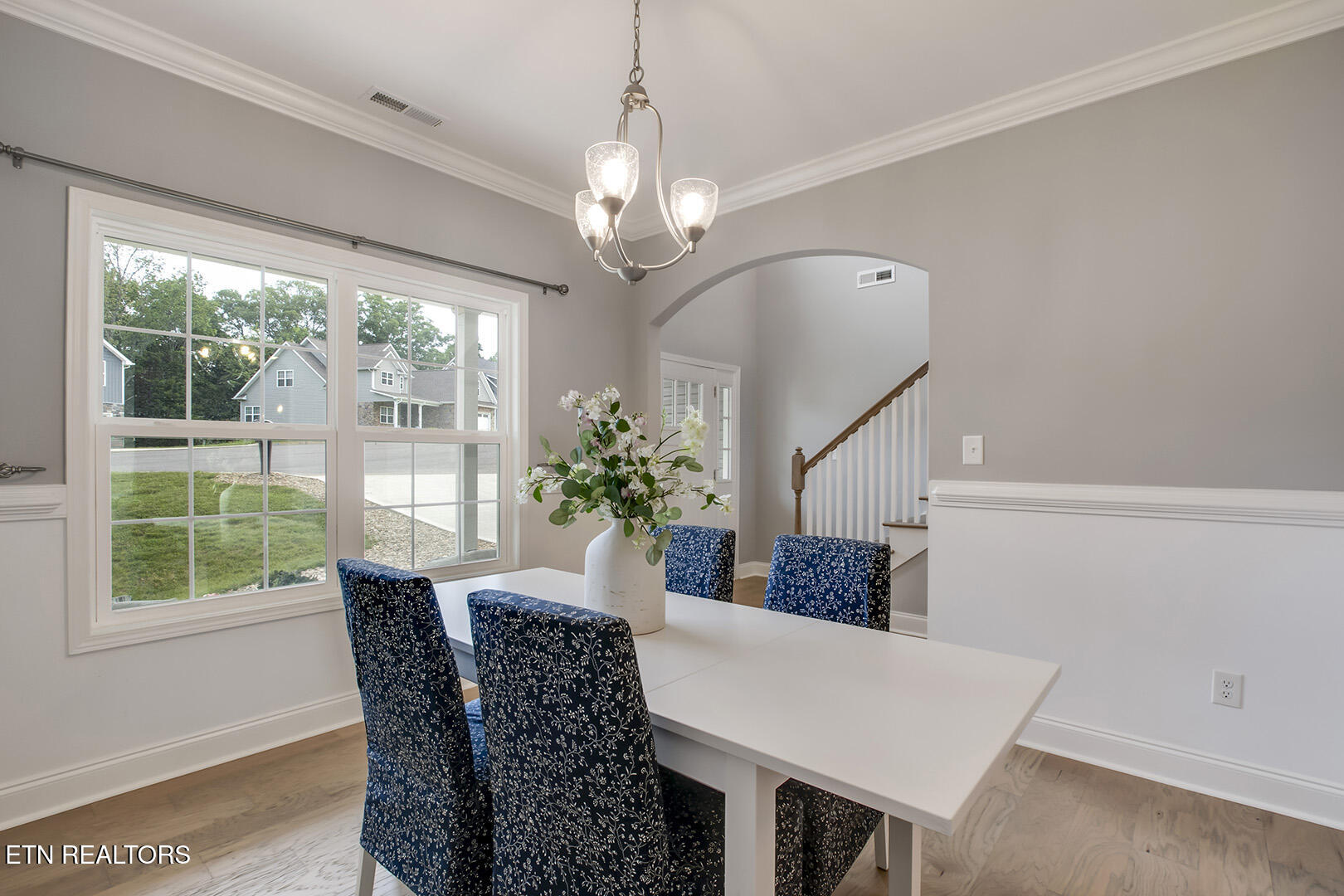 3229 Oakwood Hills Lane