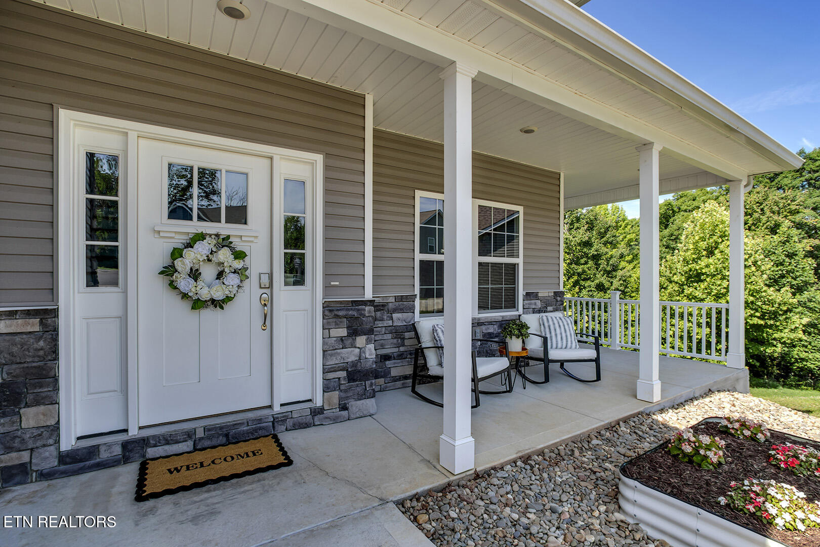 3229 Oakwood Hills Lane