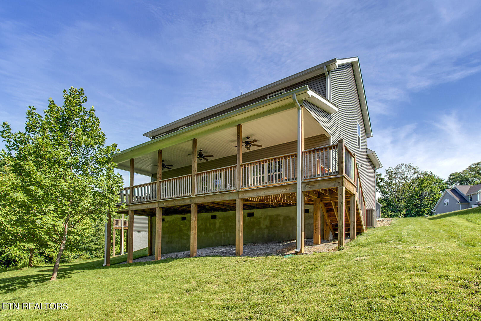 3229 Oakwood Hills Lane