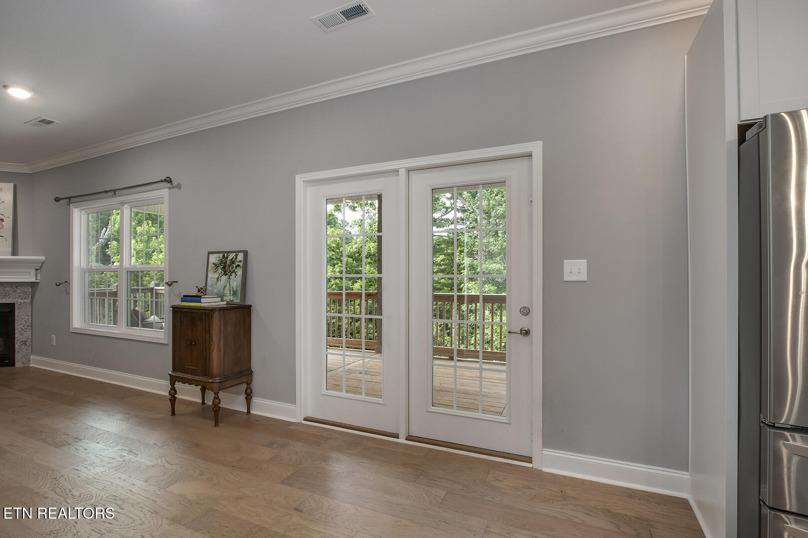 3229 Oakwood Hills Lane